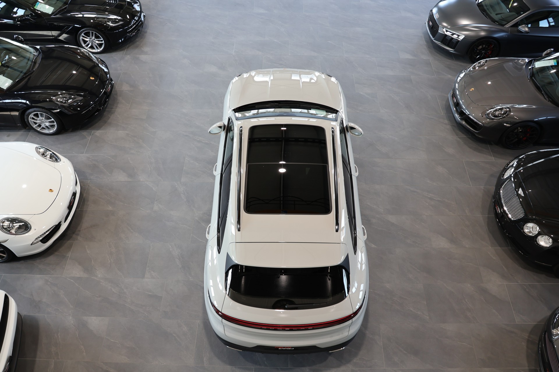 PORSCHE Cayenne E-Hybrid Tiptronic-image-7
