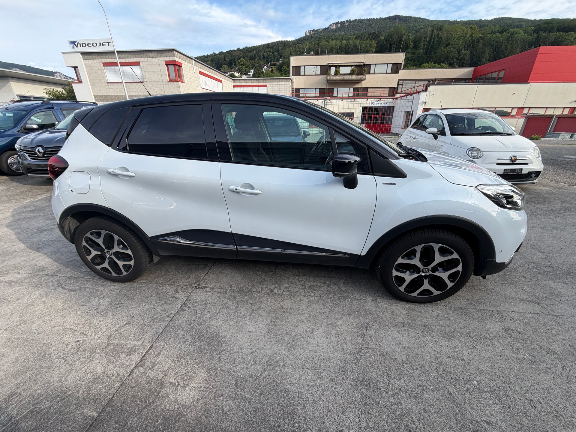 RENAULT Captur 1.2 T 16V Editione One-image-3