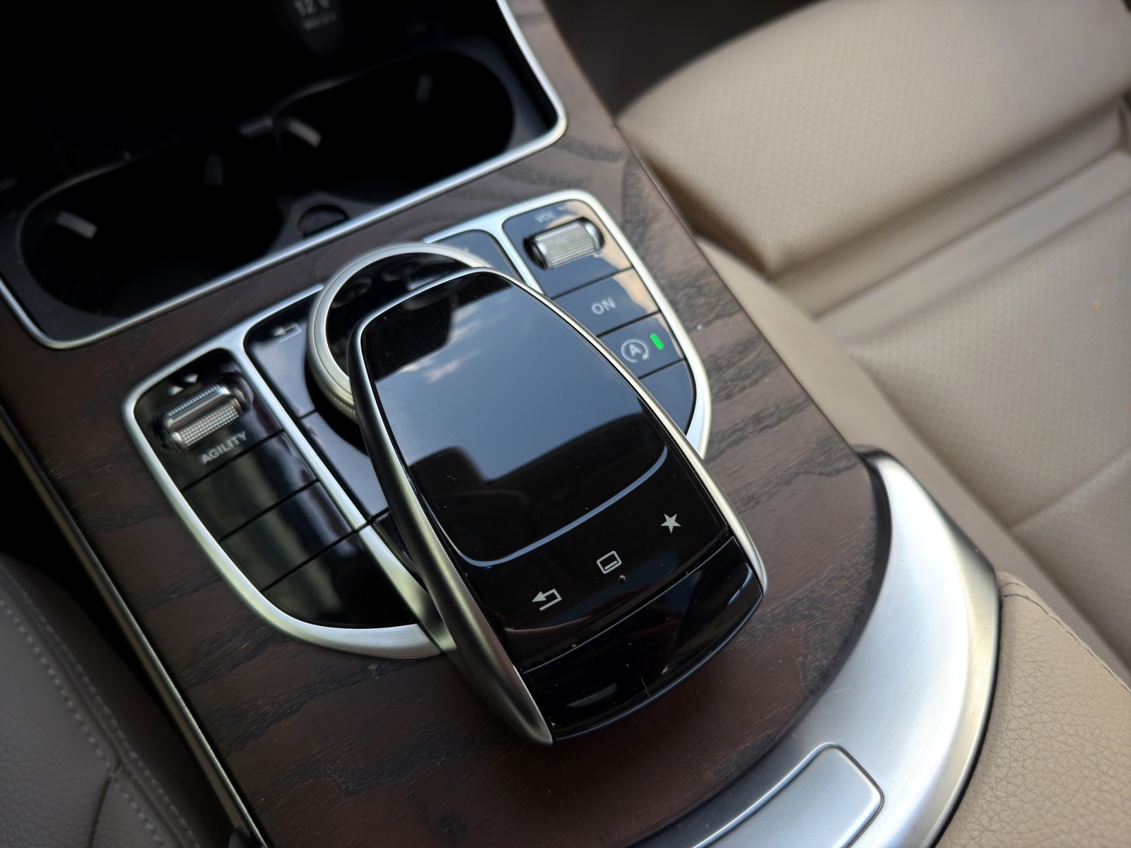 MERCEDES-BENZ C 220 BlueTEC Avantgarde 7G-Tronic-image-18