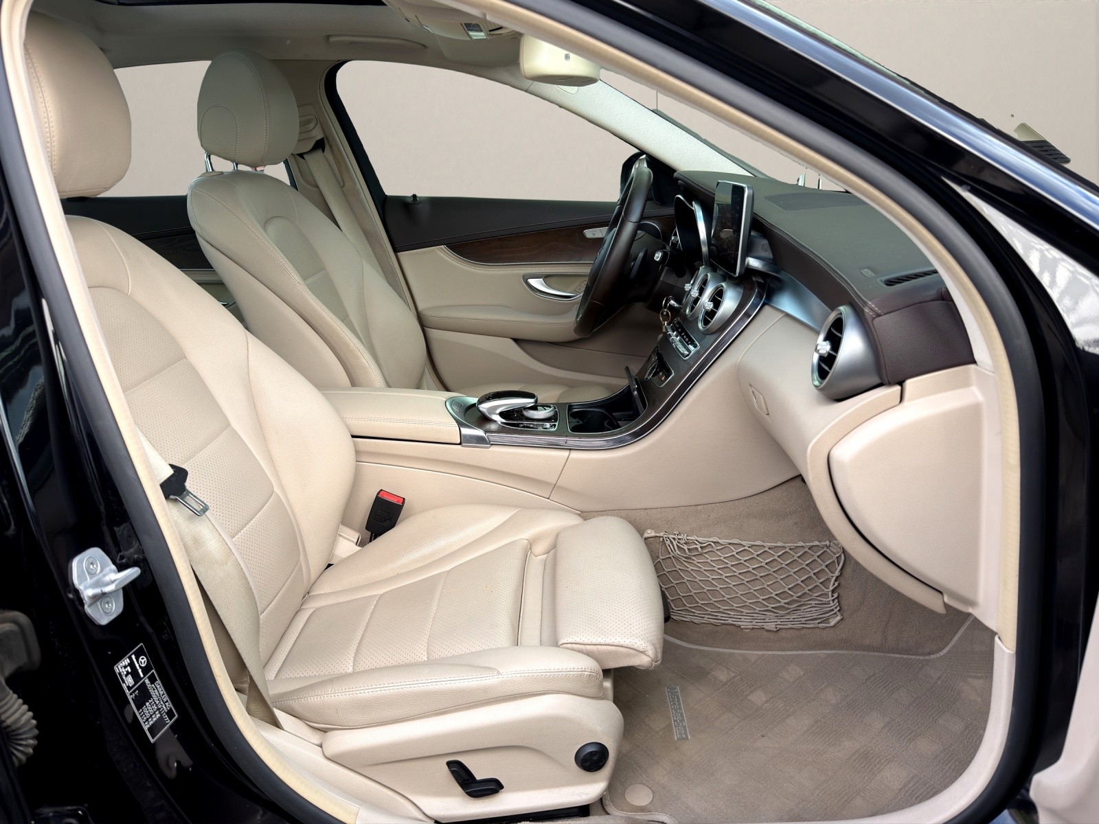 MERCEDES-BENZ C 220 BlueTEC Avantgarde 7G-Tronic-image-11