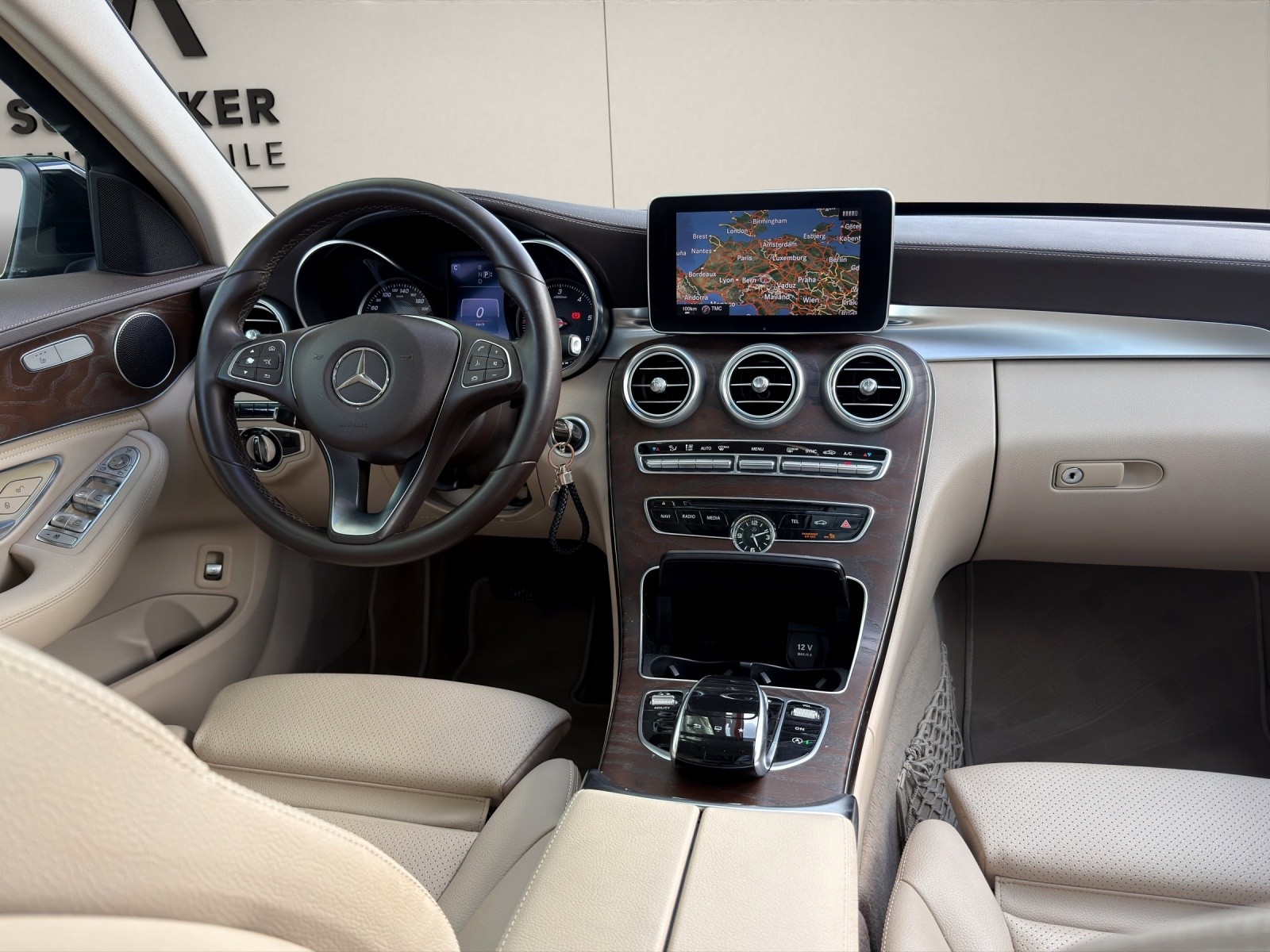 MERCEDES-BENZ C 220 BlueTEC Avantgarde 7G-Tronic-image-14