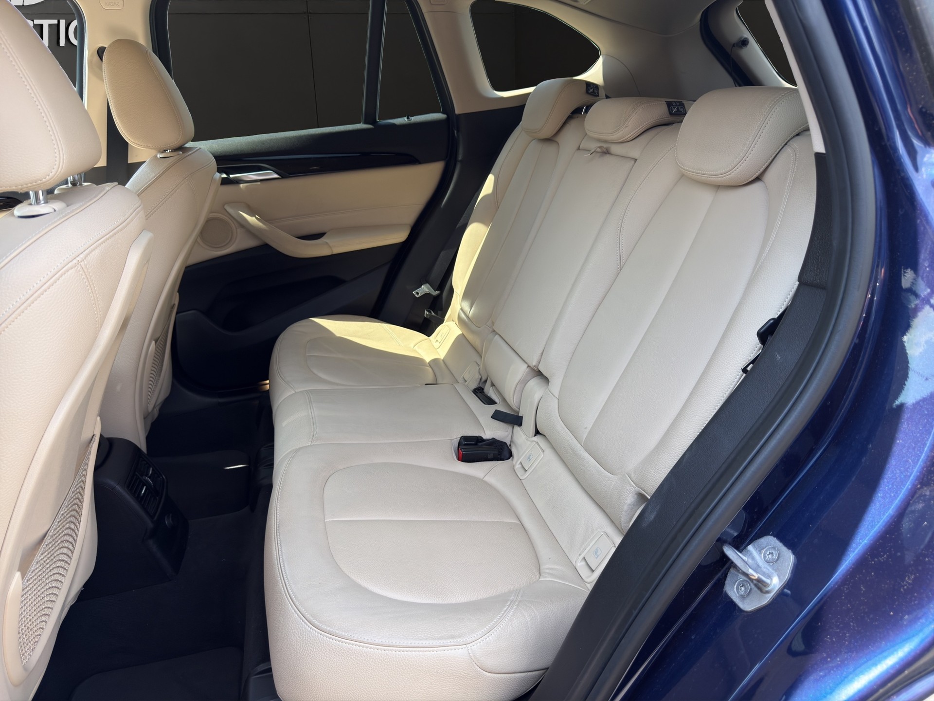 BMW X1 xDrive 20i Sport Line Steptronic-image-14