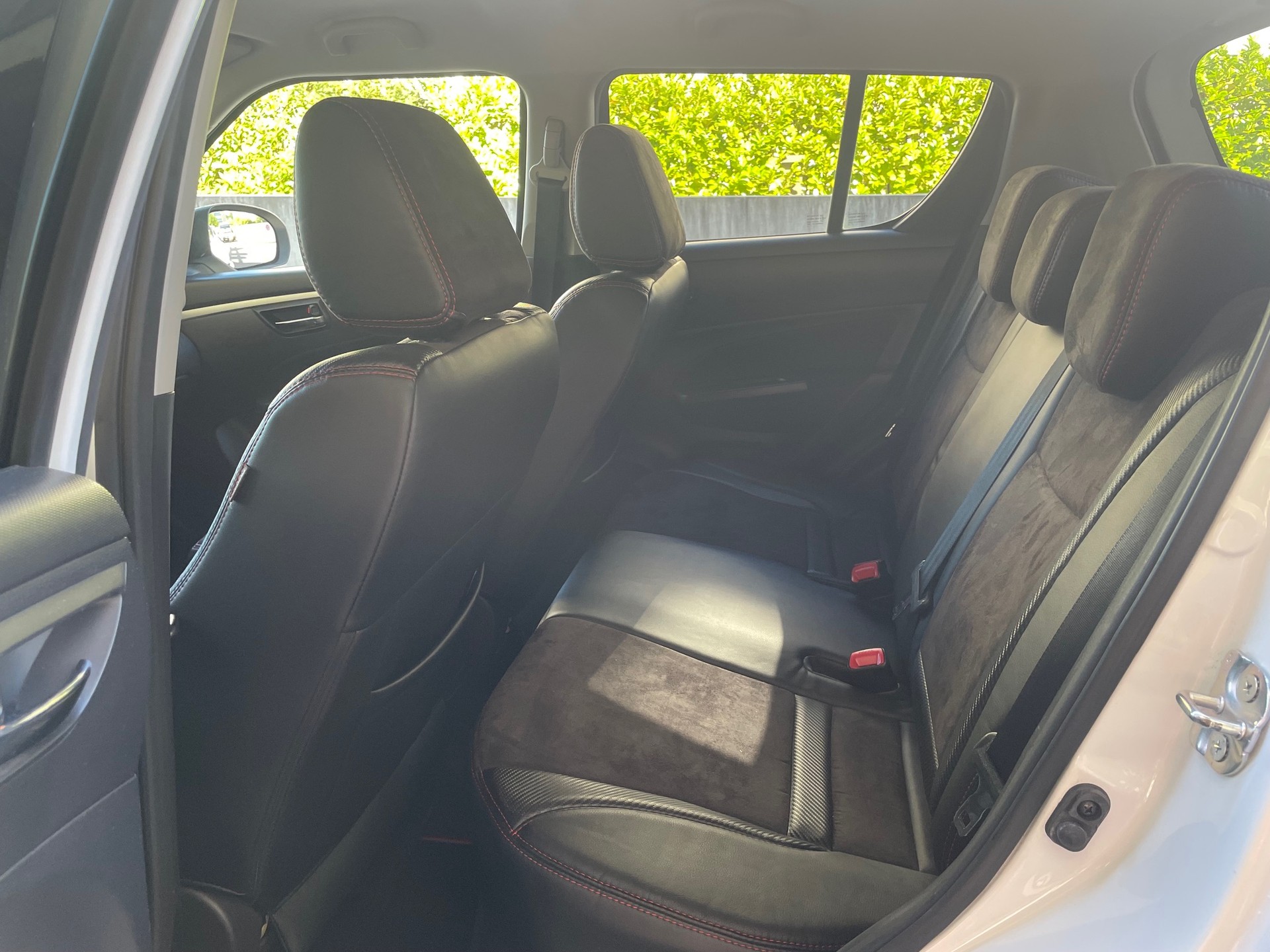 SUZUKI Swift 1.2i 16V GL Sergio Cellano, 94 PS, 5 Gang, *Klima, Teil-Leder, Sitzheizung, PDC Park Distance , 1. Hand, MFK Neu-image-10