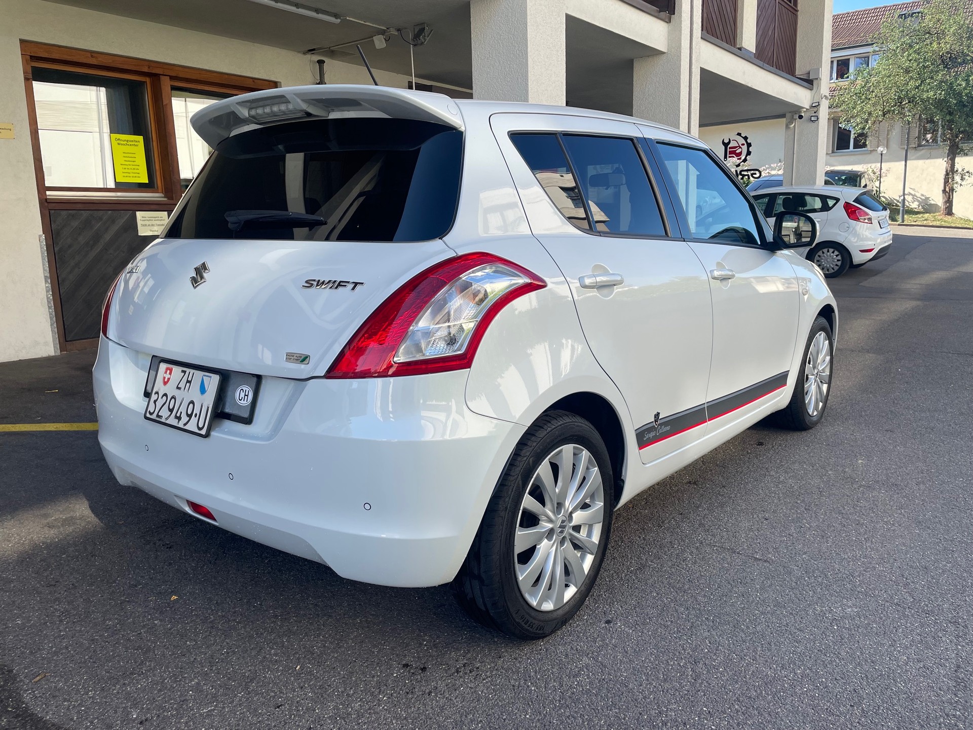 SUZUKI Swift 1.2i 16V GL Sergio Cellano, 94 PS, 5 Gang, *Klima, Teil-Leder, Sitzheizung, PDC Park Distance , 1. Hand, MFK Neu-image-3