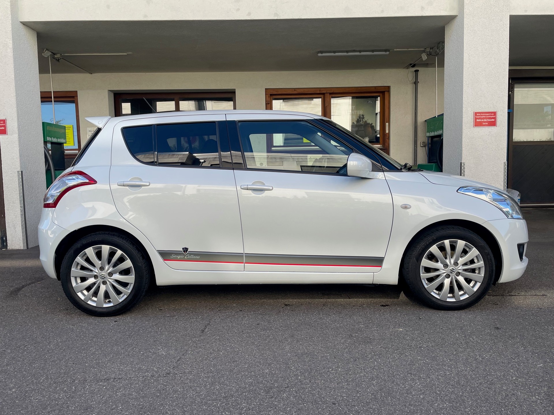 SUZUKI Swift 1.2i 16V GL Sergio Cellano, 94 PS, 5 Gang, *Klima, Teil-Leder, Sitzheizung, PDC Park Distance , 1. Hand, MFK Neu-image-2