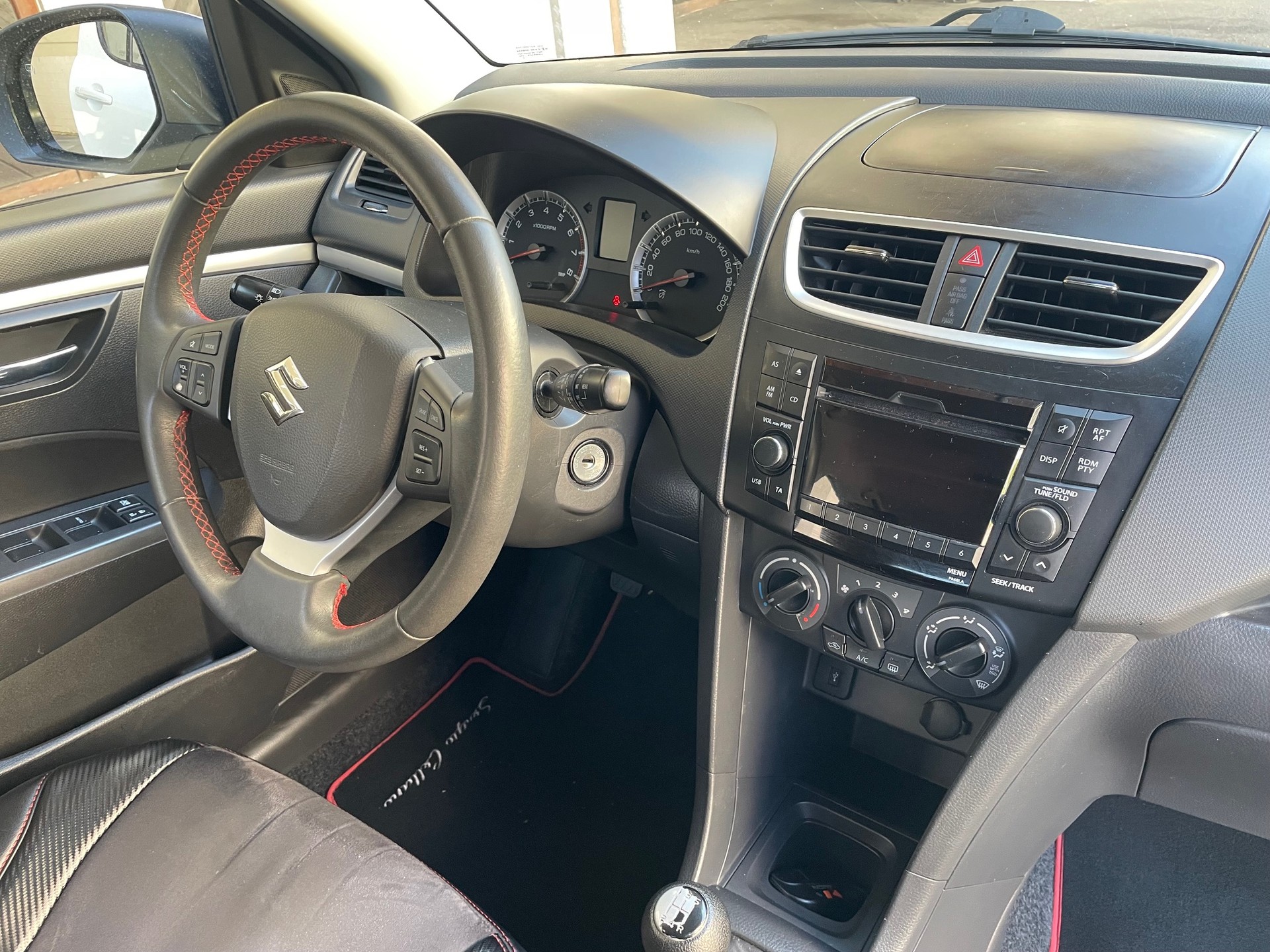 SUZUKI Swift 1.2i 16V GL Sergio Cellano-image-9