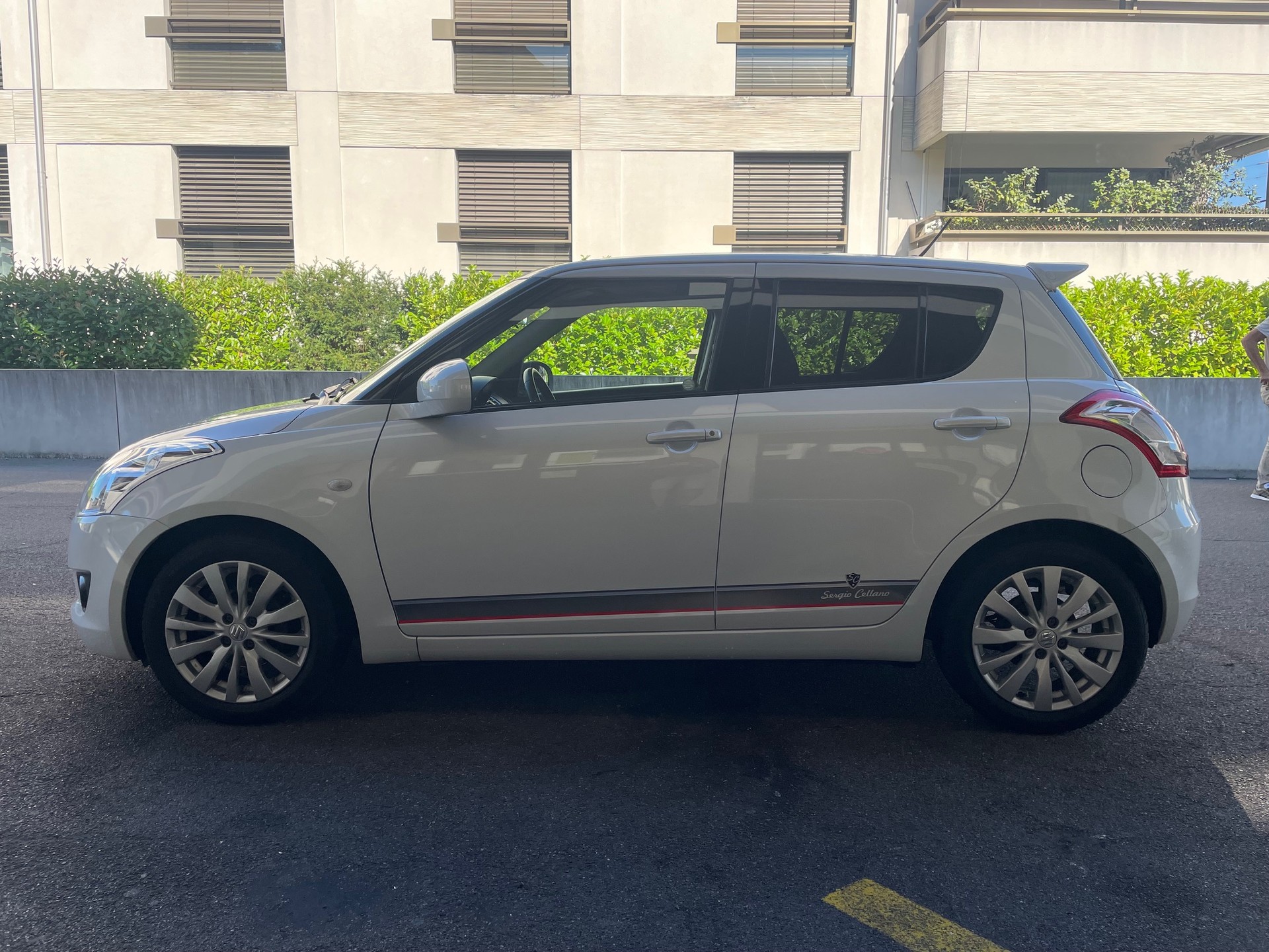 SUZUKI Swift 1.2i 16V GL Sergio Cellano, 94 PS, 5 Gang, *Klima, Teil-Leder, Sitzheizung, PDC Park Distance , 1. Hand, MFK Neu-image-6