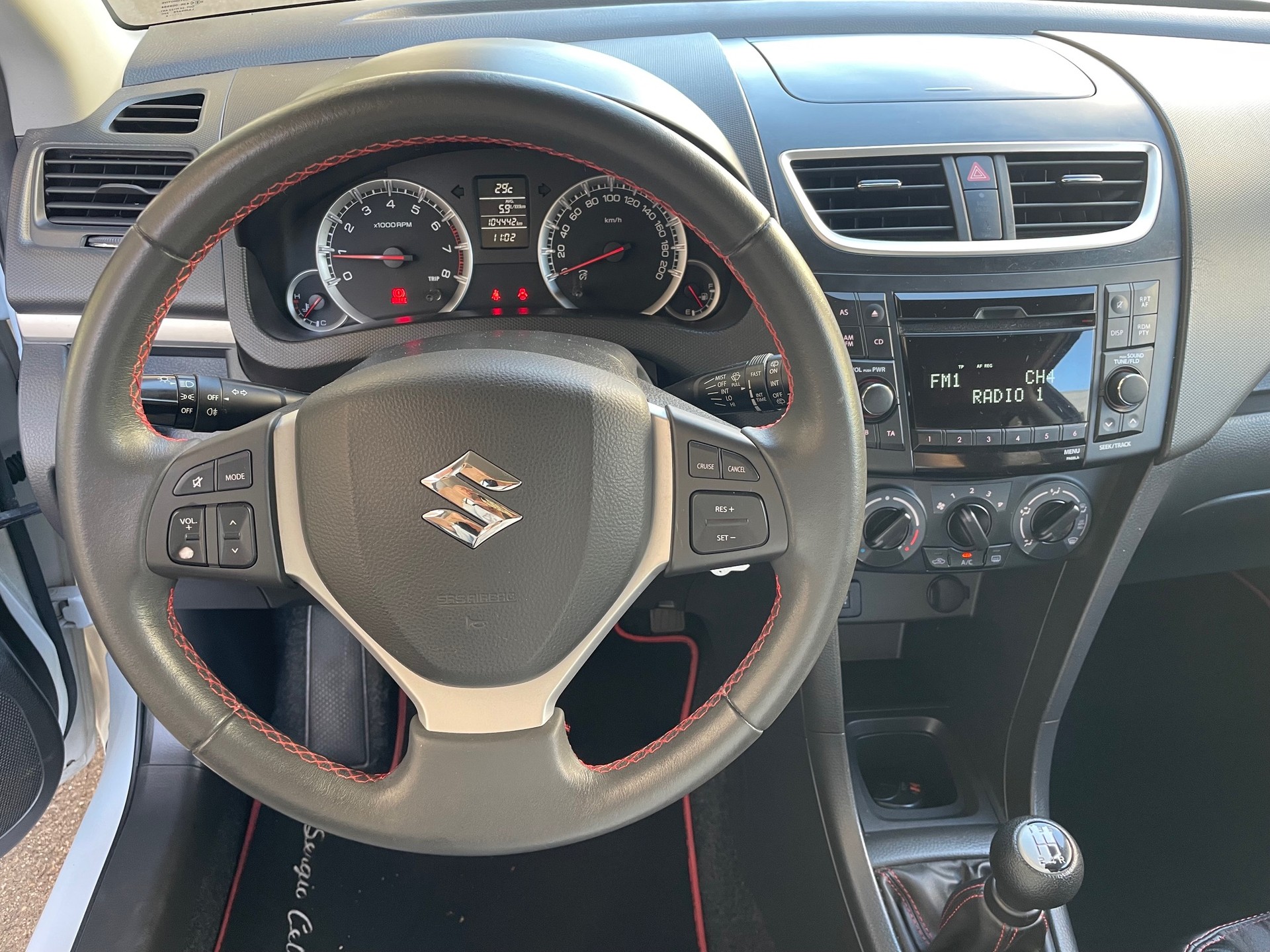 SUZUKI Swift 1.2i 16V GL Sergio Cellano-image-13