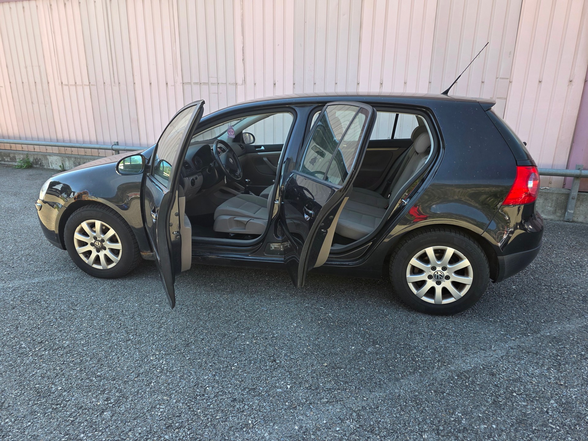 VW Golf 1.9 TDI Leader 4Motion-image-10