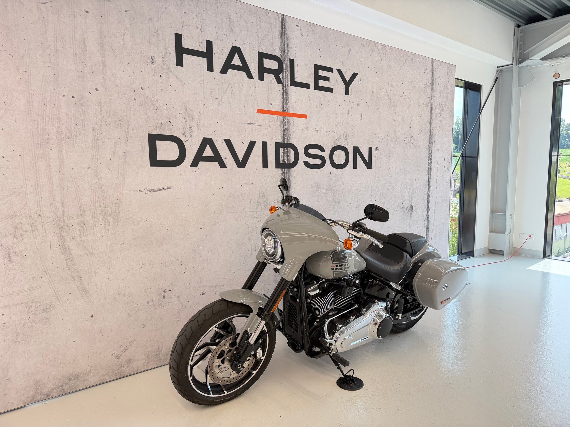 HARLEY-DAVIDSON FLSB Sport Glide 107-image-4
