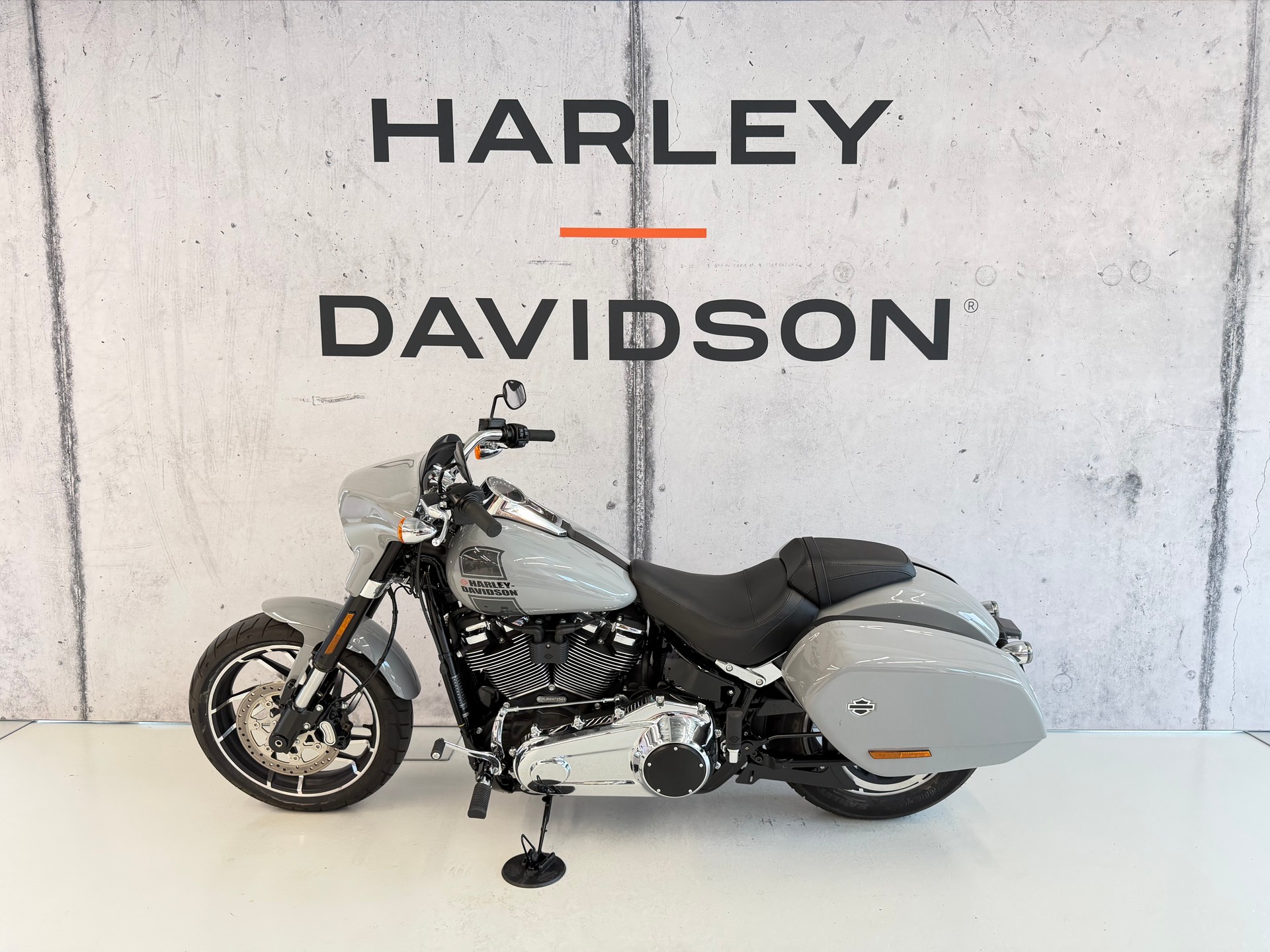 HARLEY-DAVIDSON FLSB Sport Glide 107-showroom-element-3
