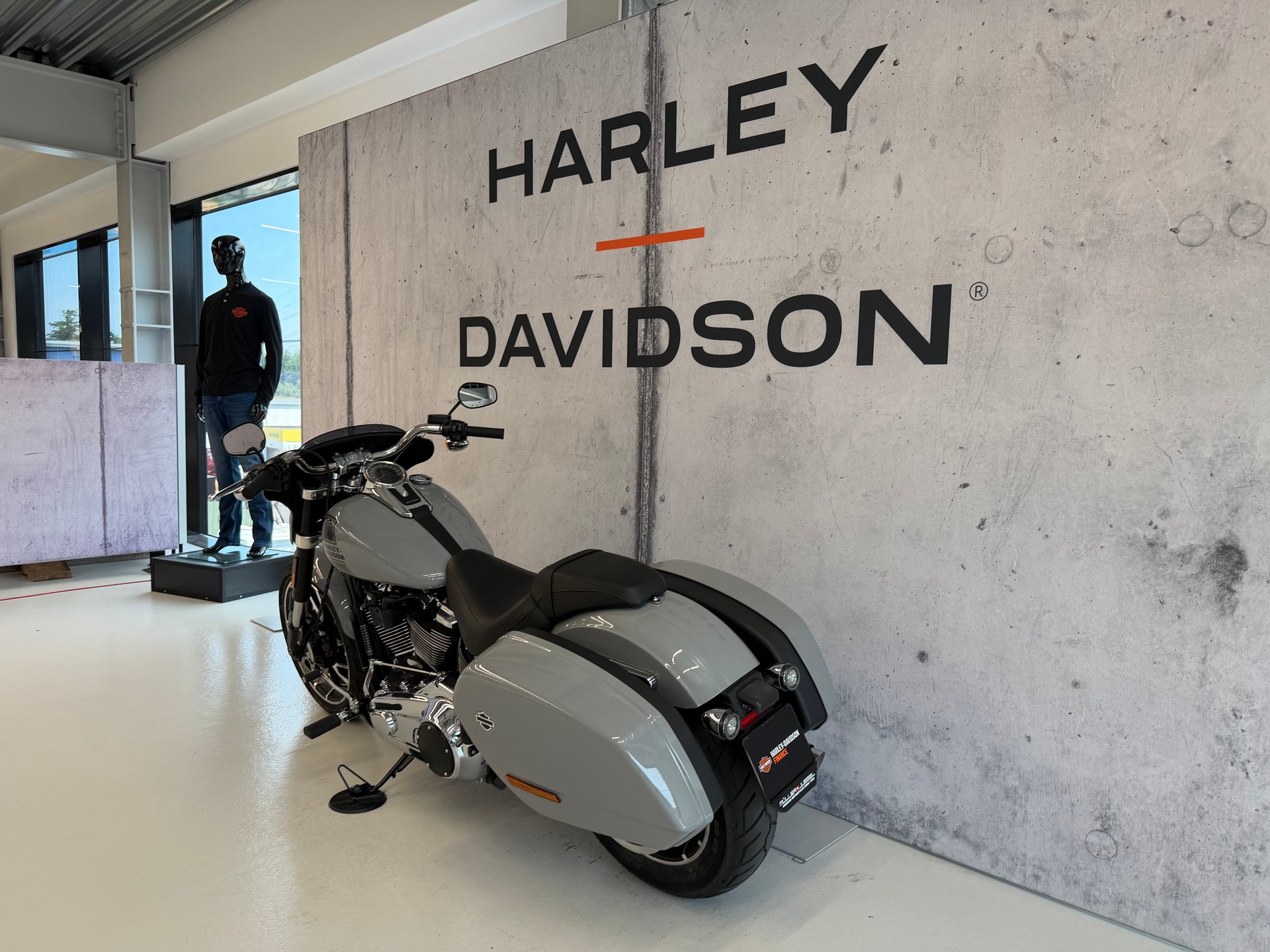 HARLEY-DAVIDSON FLSB Sport Glide 107-image-5