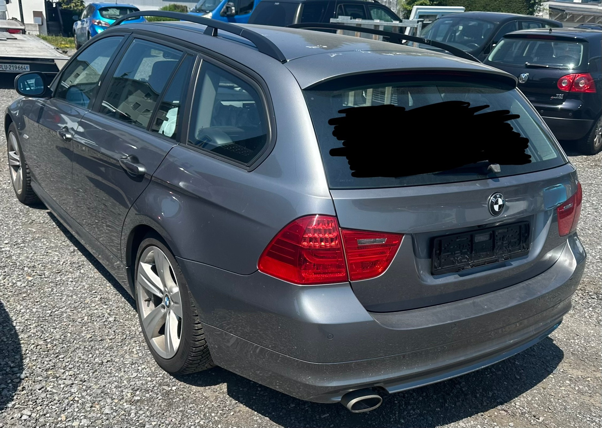 BMW 320d xDrive Touring-image-5