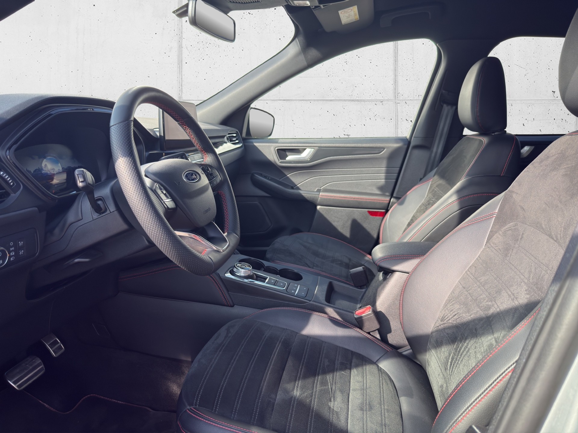 FORD Kuga 2.5 Plug-in Hybrid ST-Line X-image-8