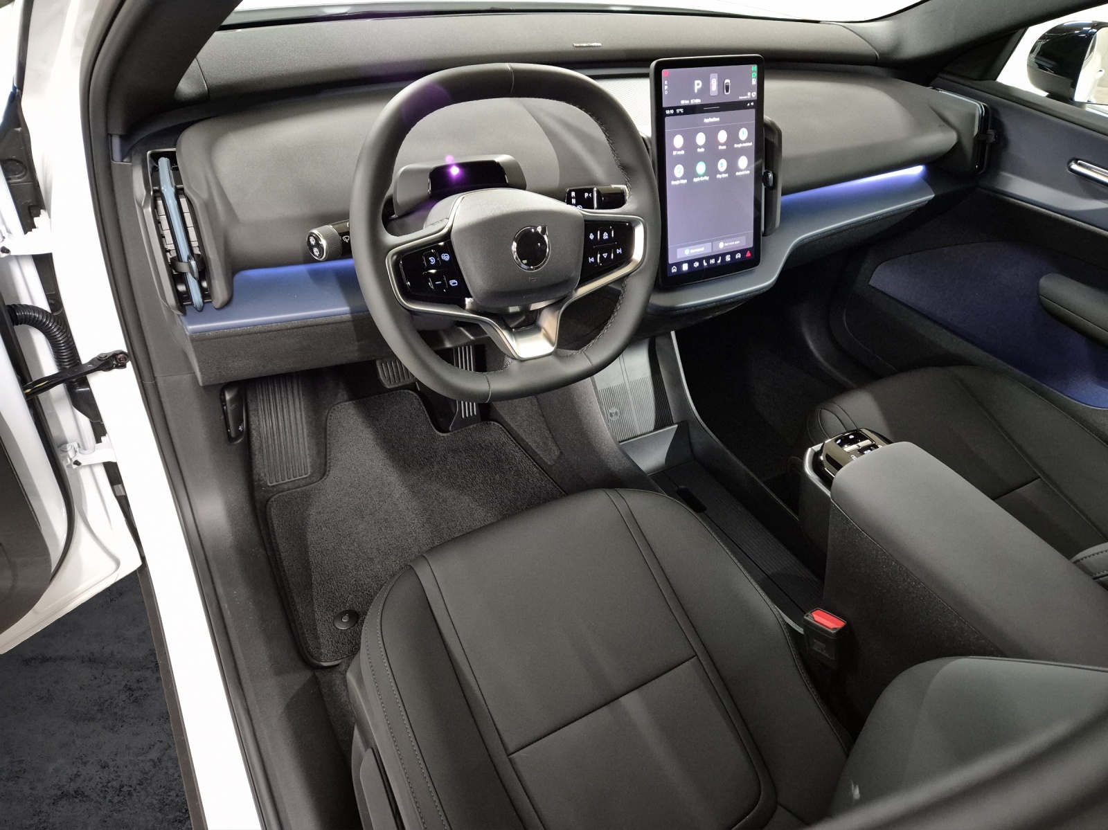 VOLVO EX30 E60 Twin Plus Performance AWD-image-8