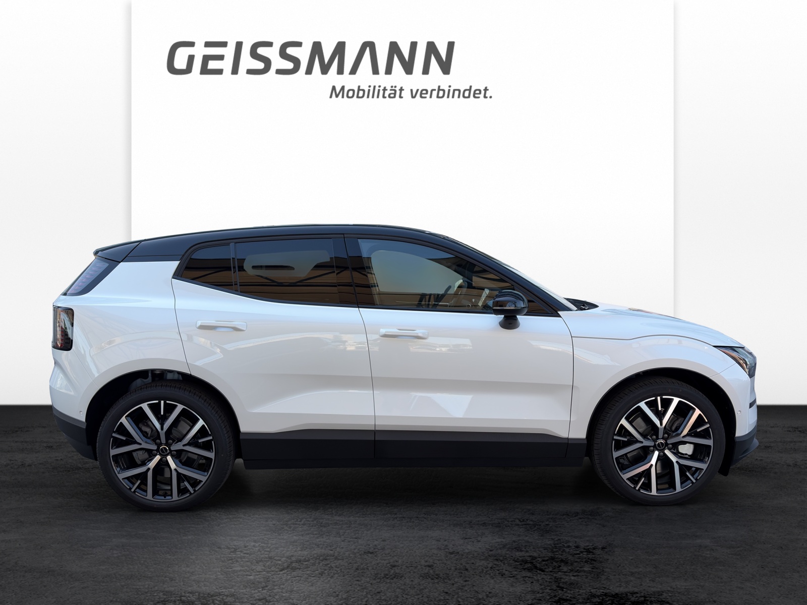 VOLVO EX30 E60 Twin Plus Performance AWD-image-3