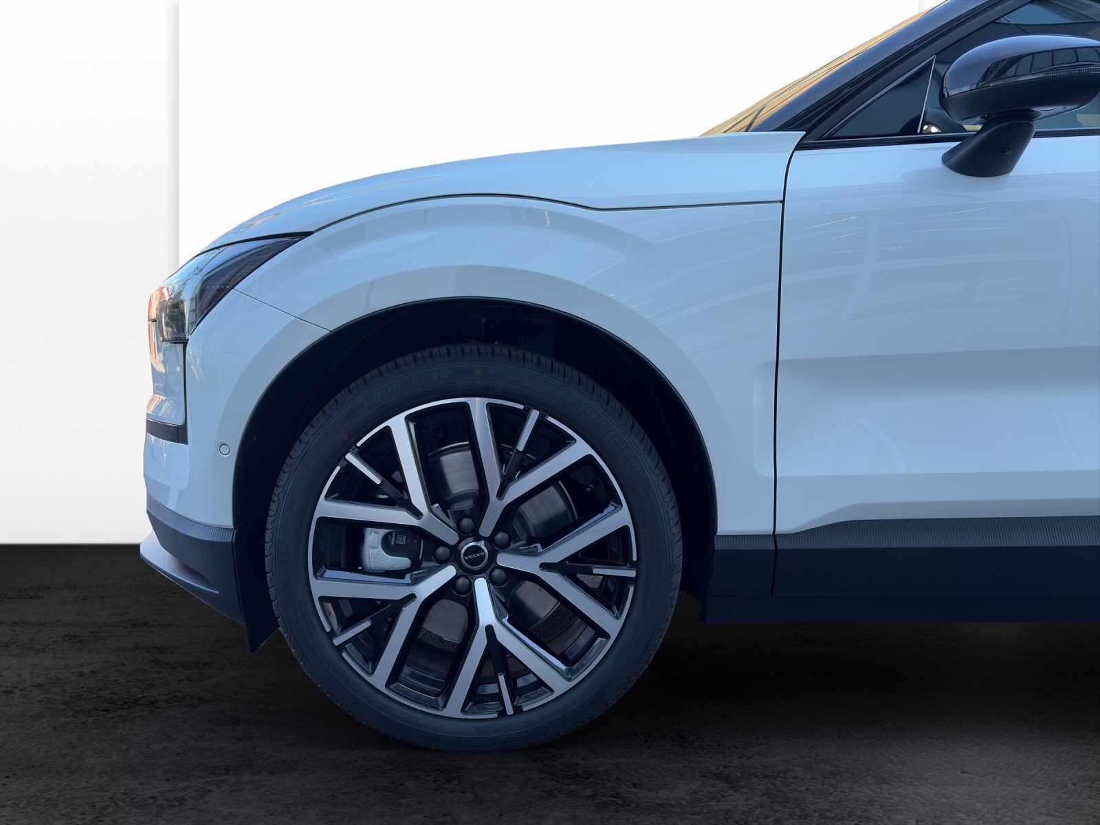 VOLVO EX30 E60 Twin Plus Performance AWD-image-19