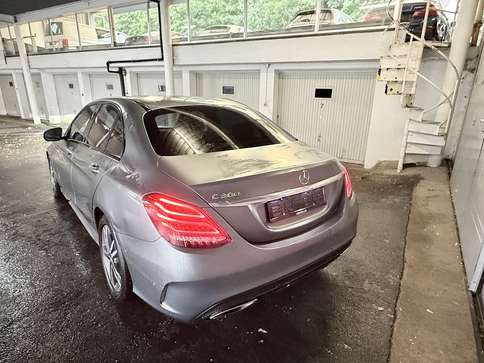 MERCEDES-BENZ C 300 AMG Line 9G-Tronic-image-5