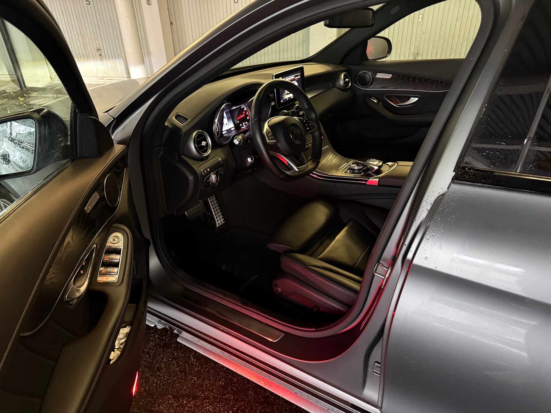 MERCEDES-BENZ C 300 AMG Line 9G-Tronic-image-9