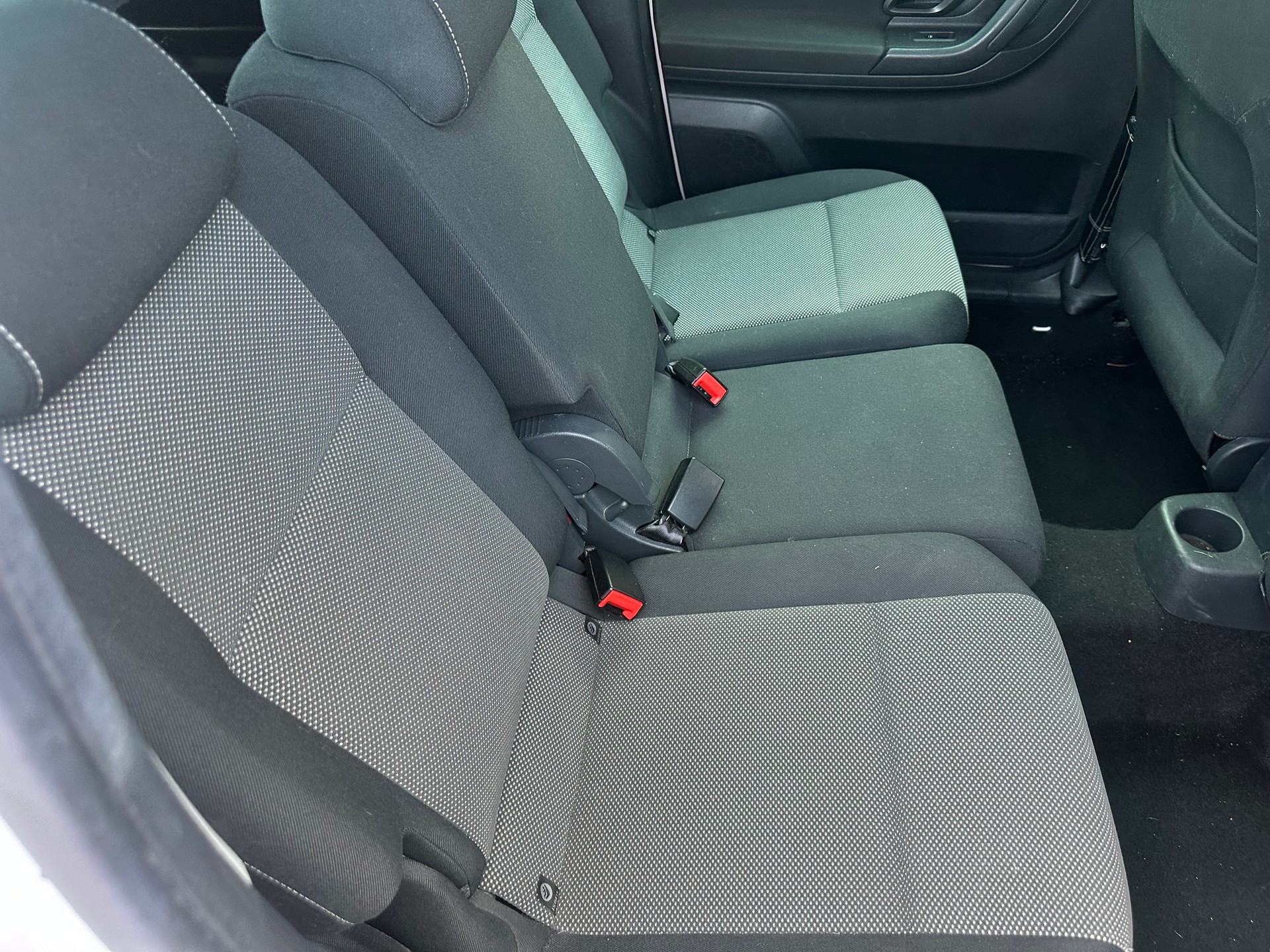 SKODA Roomster 1.2 TSI Elegance DSG-image-7