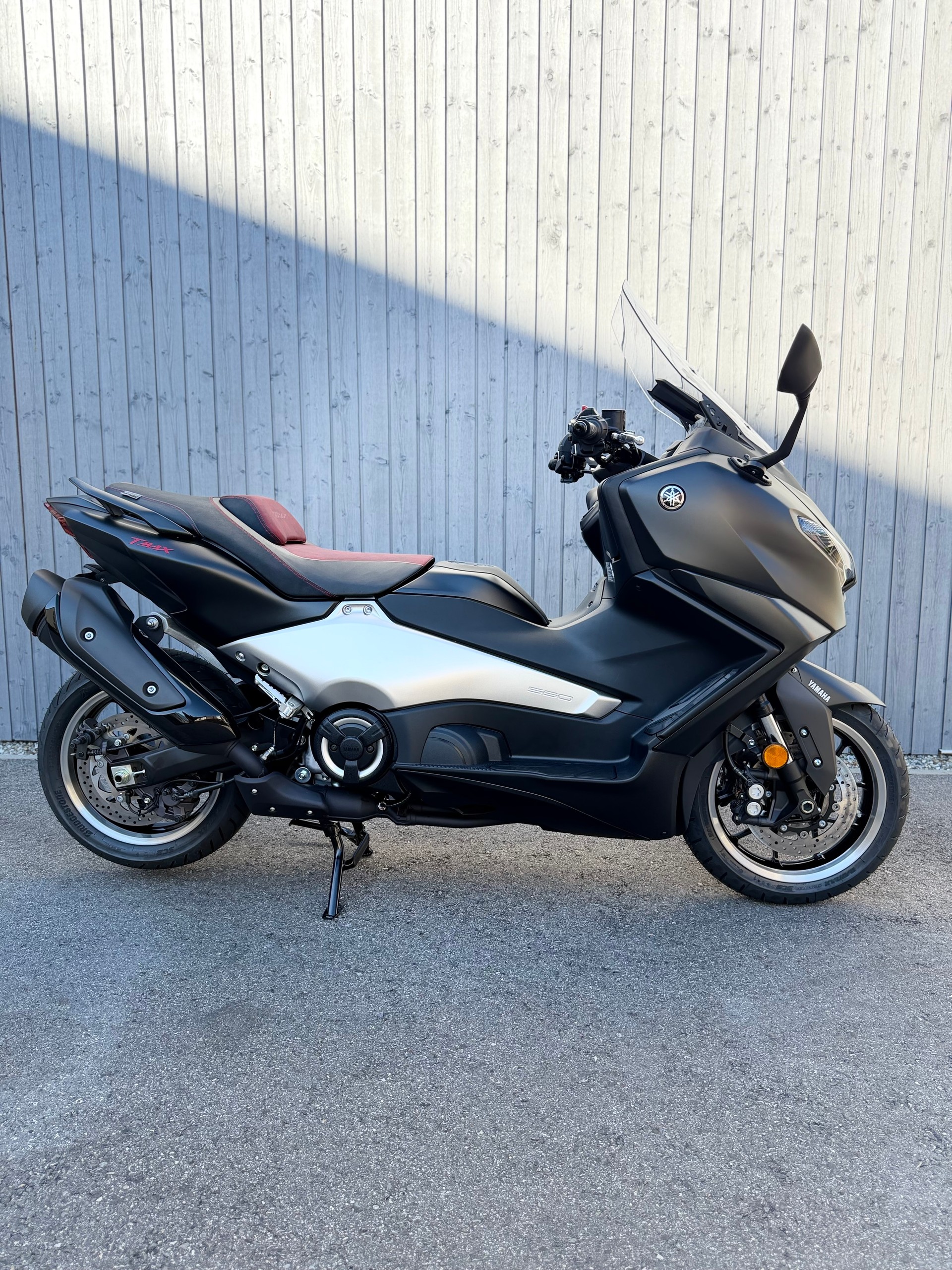 YAMAHA 25TH