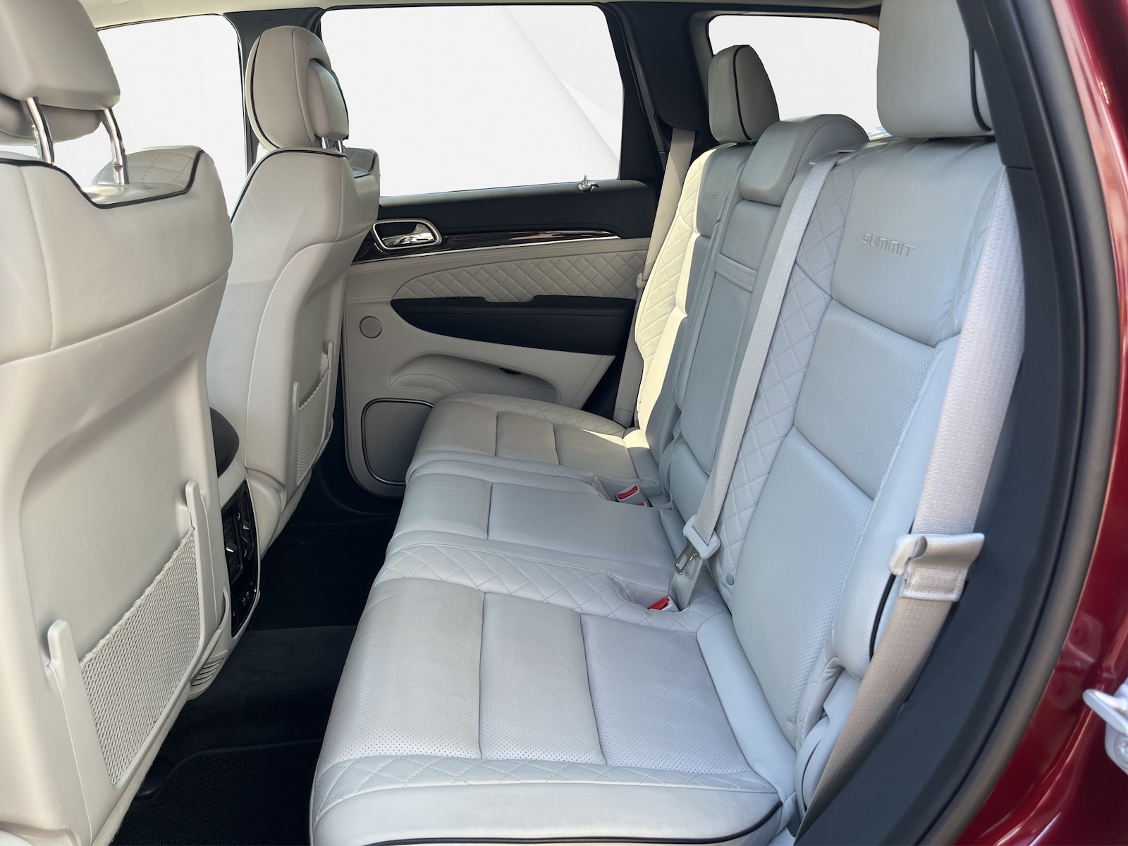 JEEP Grand Cherokee 3.0 CRD 250 Summit-image-9