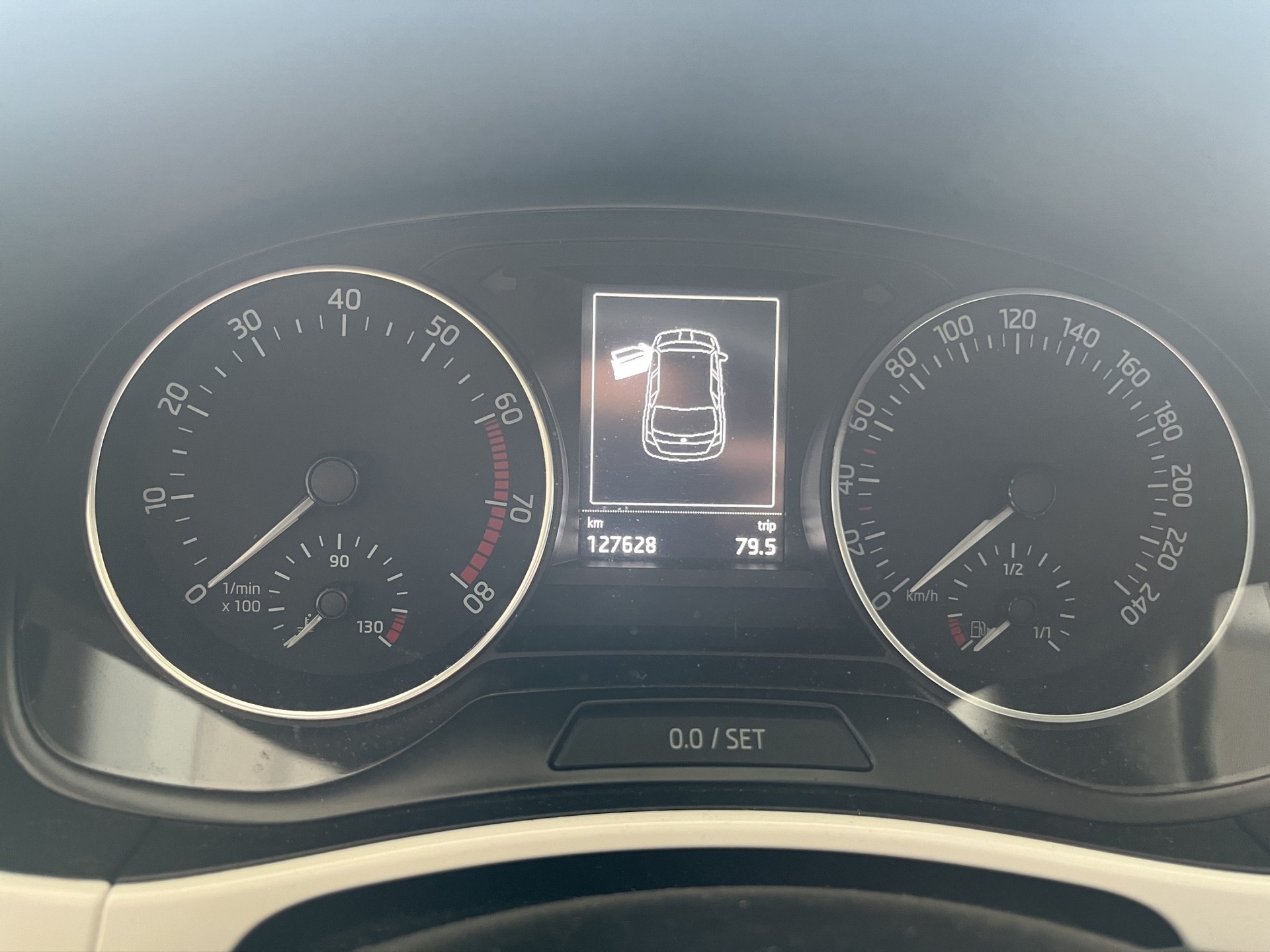 SKODA Fabia 1.2 TSI Ambition DSG-image-11