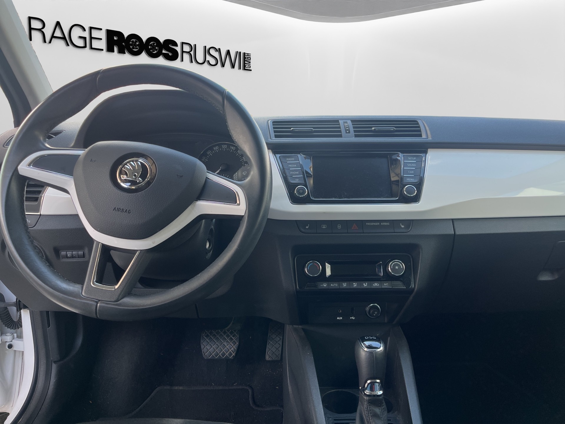 SKODA Fabia 1.2 TSI Ambition DSG-image-13