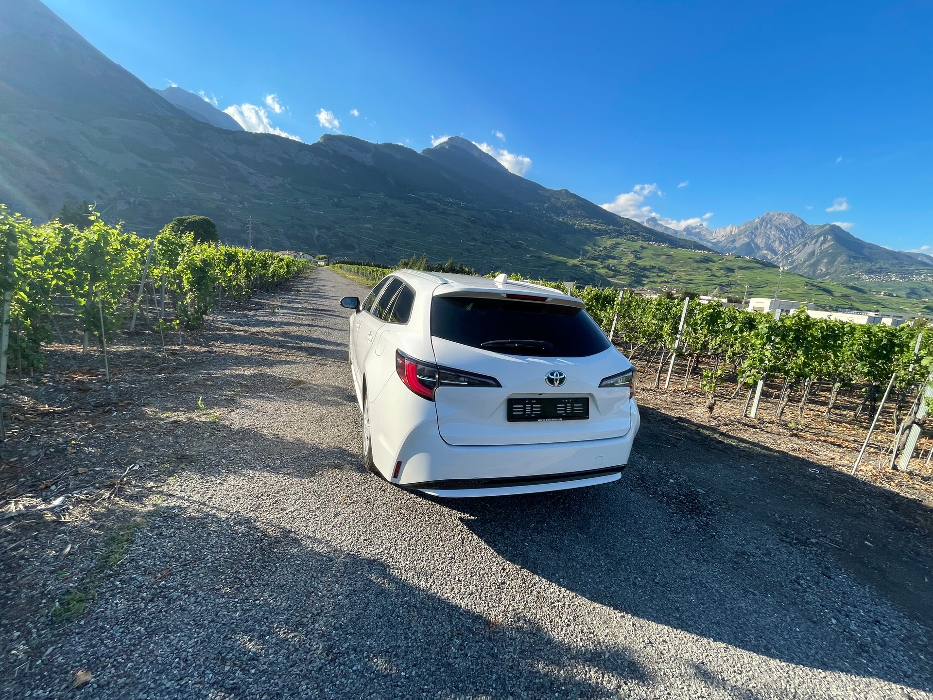 TOYOTA Corolla Touring Sports 1.8 HSD Comfort e-CVT-image-7