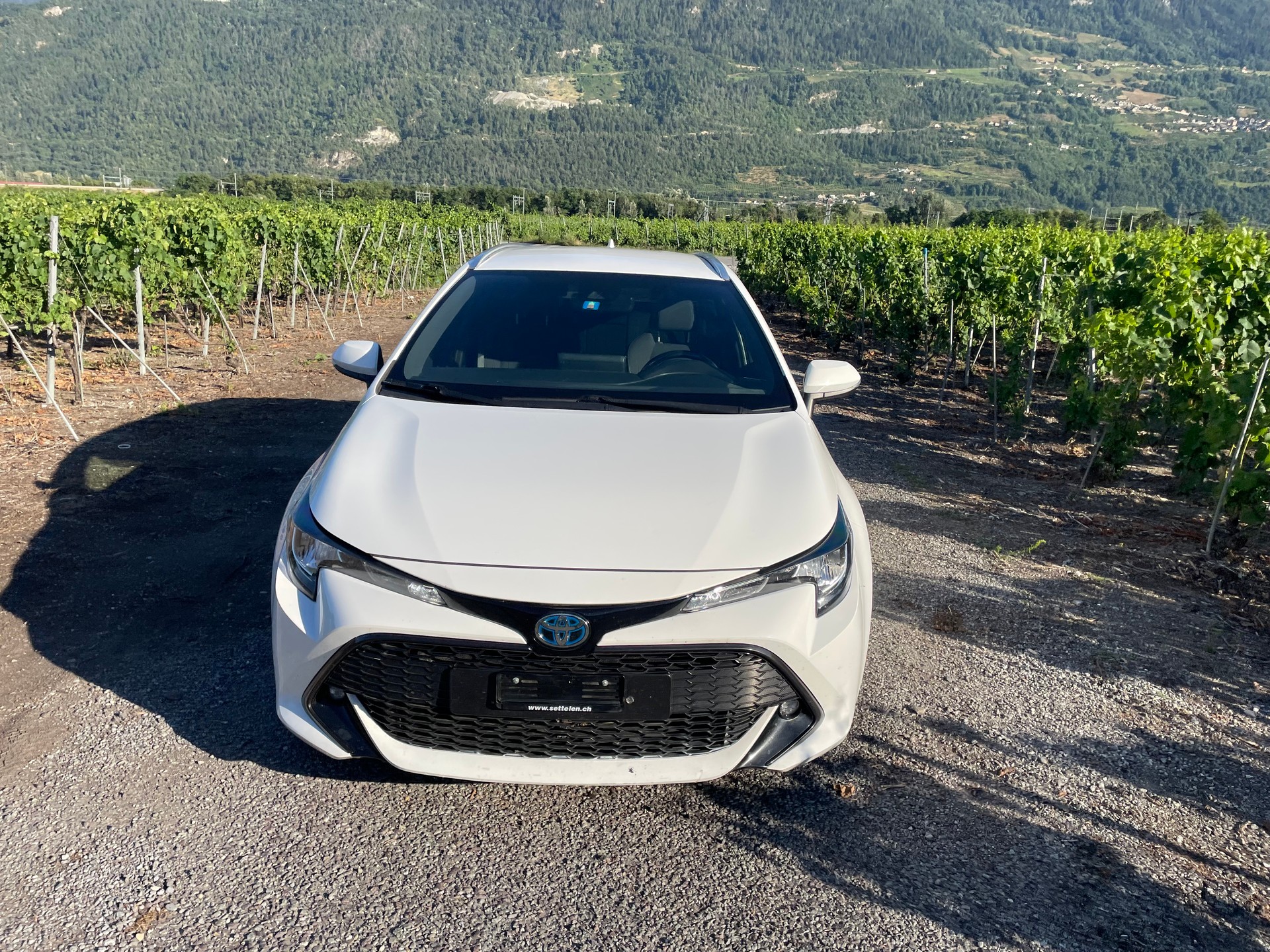 TOYOTA Corolla Touring Sports 1.8 HSD Comfort e-CVT-image-1