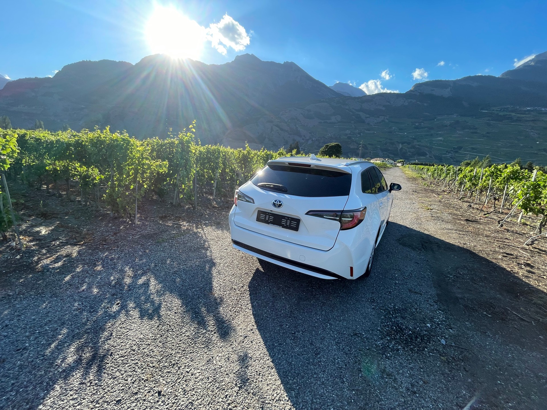 TOYOTA Corolla Touring Sports 1.8 HSD Comfort e-CVT-image-6