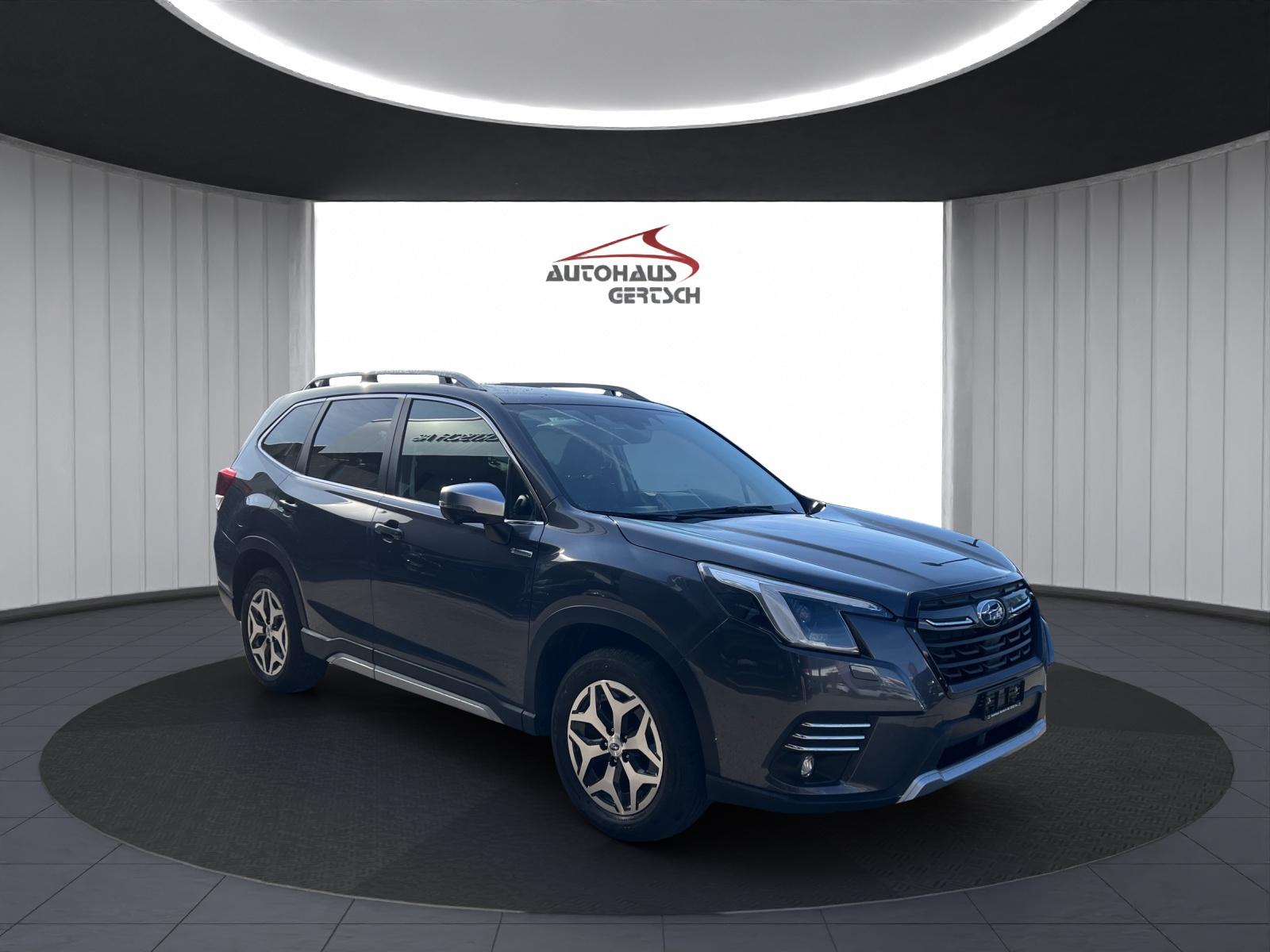 SUBARU Forester Station 2.0i e-Boxer Swiss Plus-image-2