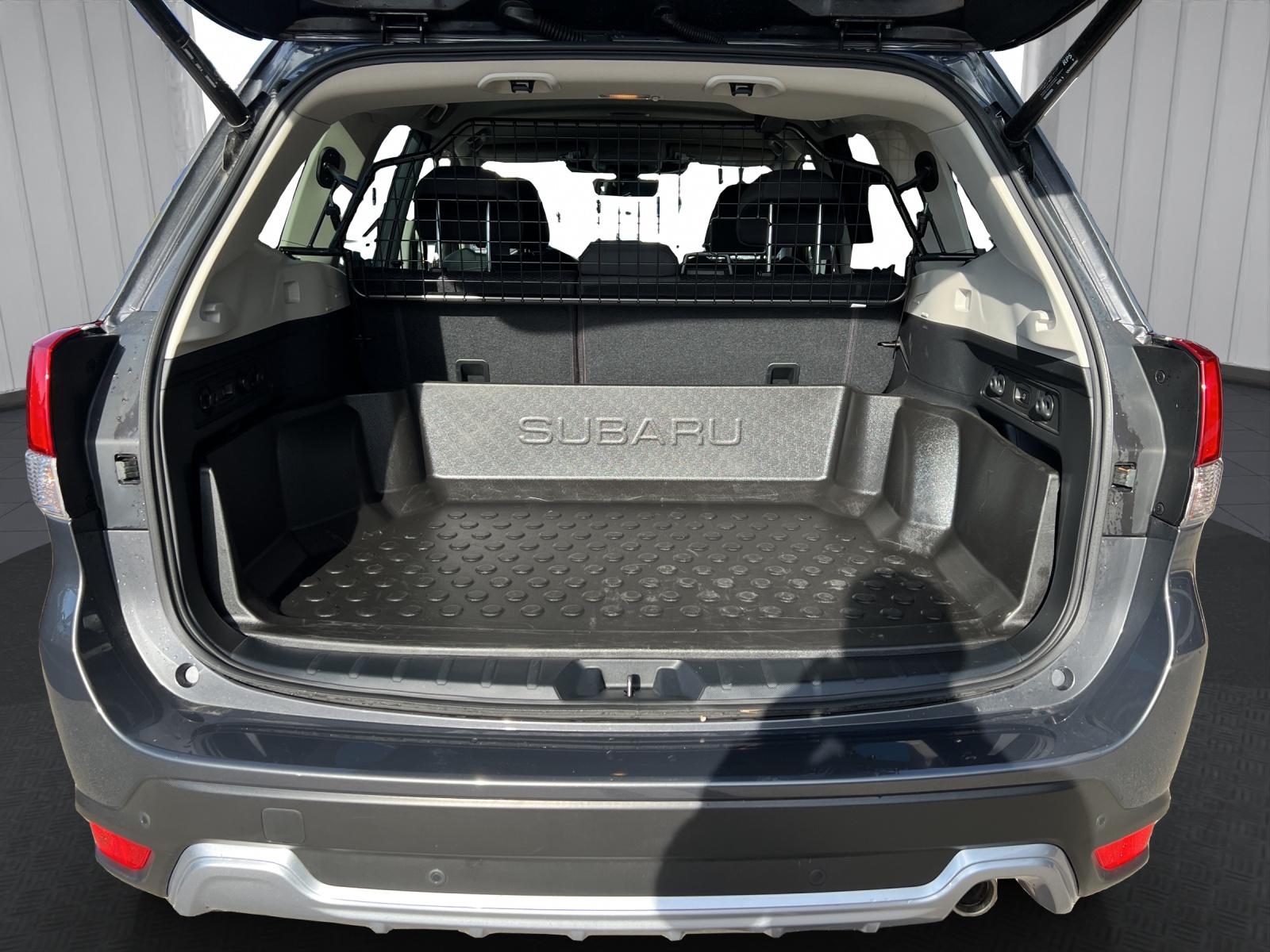 SUBARU Forester Station 2.0i e-Boxer Swiss Plus-image-11
