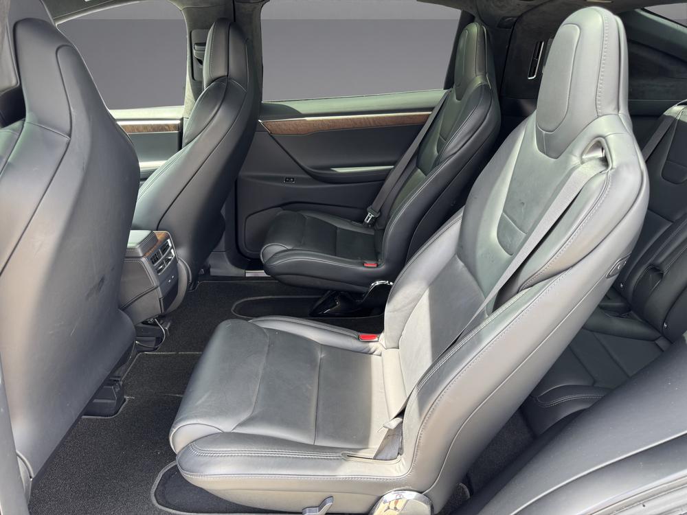 TESLA Model X 75 D (CH-Fahrzeug)-image-13