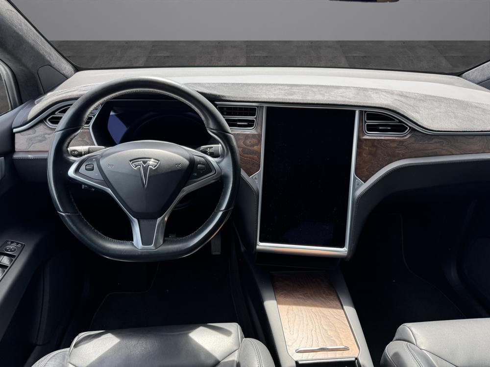 TESLA Model X 75 D (CH-Fahrzeug)-image-8