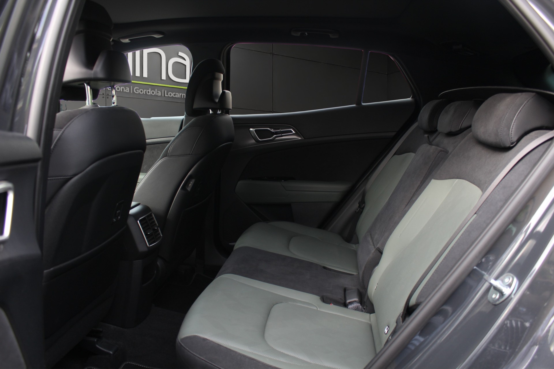 KIA Sportage 1.6 T-GDi Power Edition-image-10