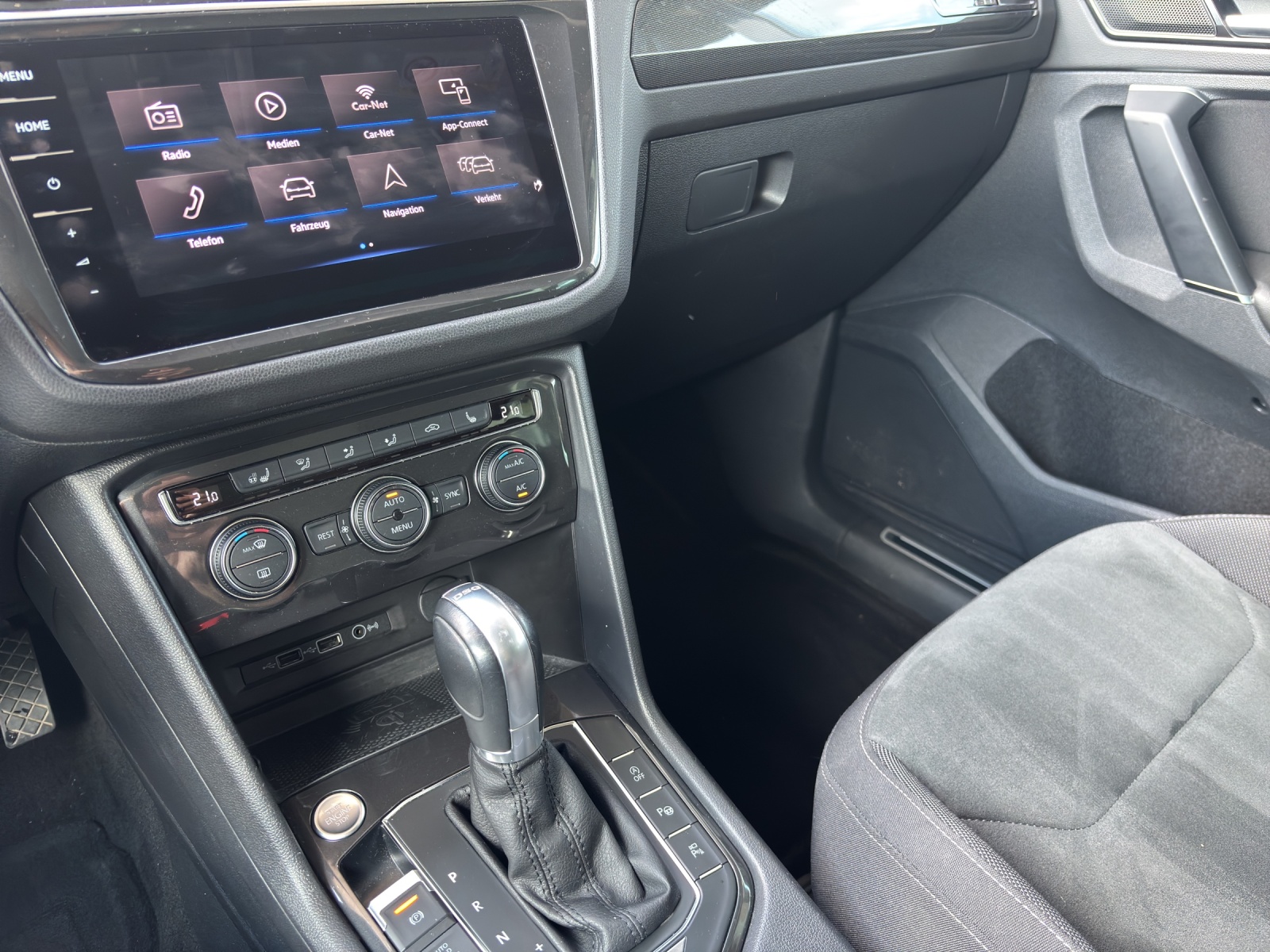 VW Tiguan 2.0TSI Highline 4Motion DSG-image-8