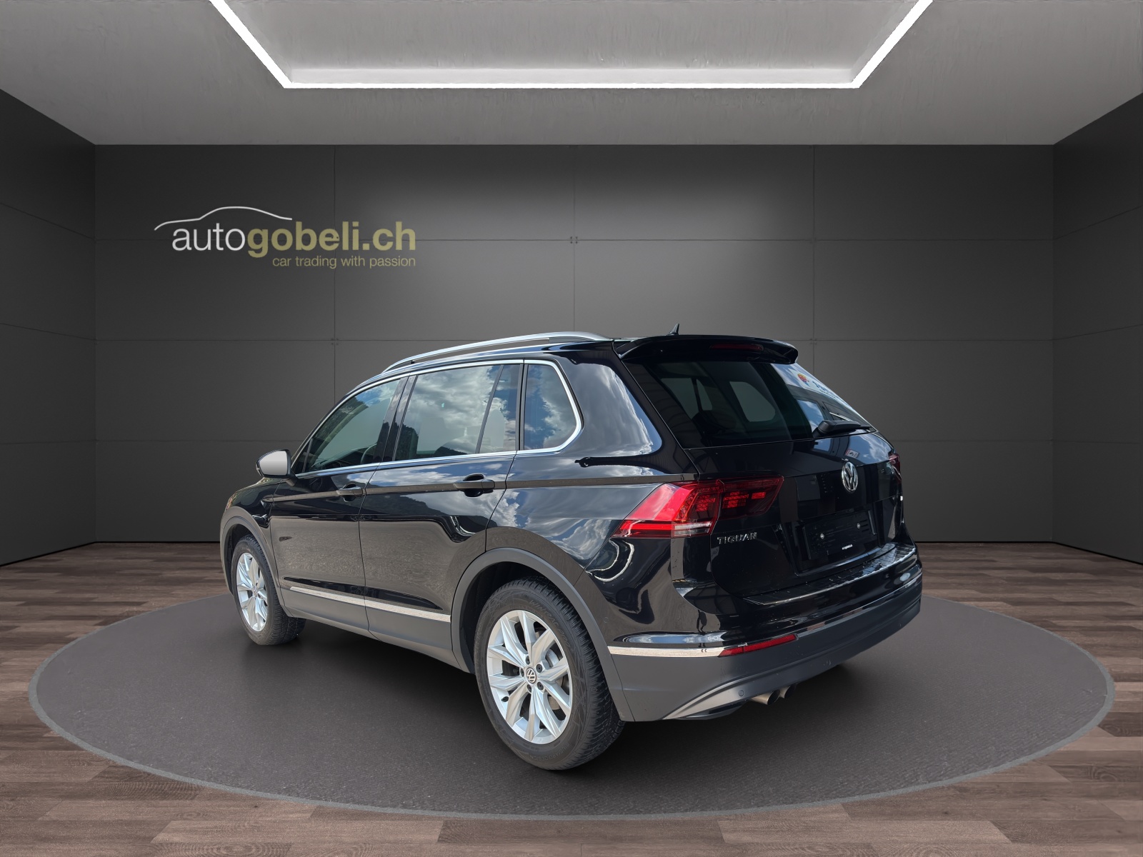 VW Tiguan 2.0TSI Highline 4Motion DSG-image-1