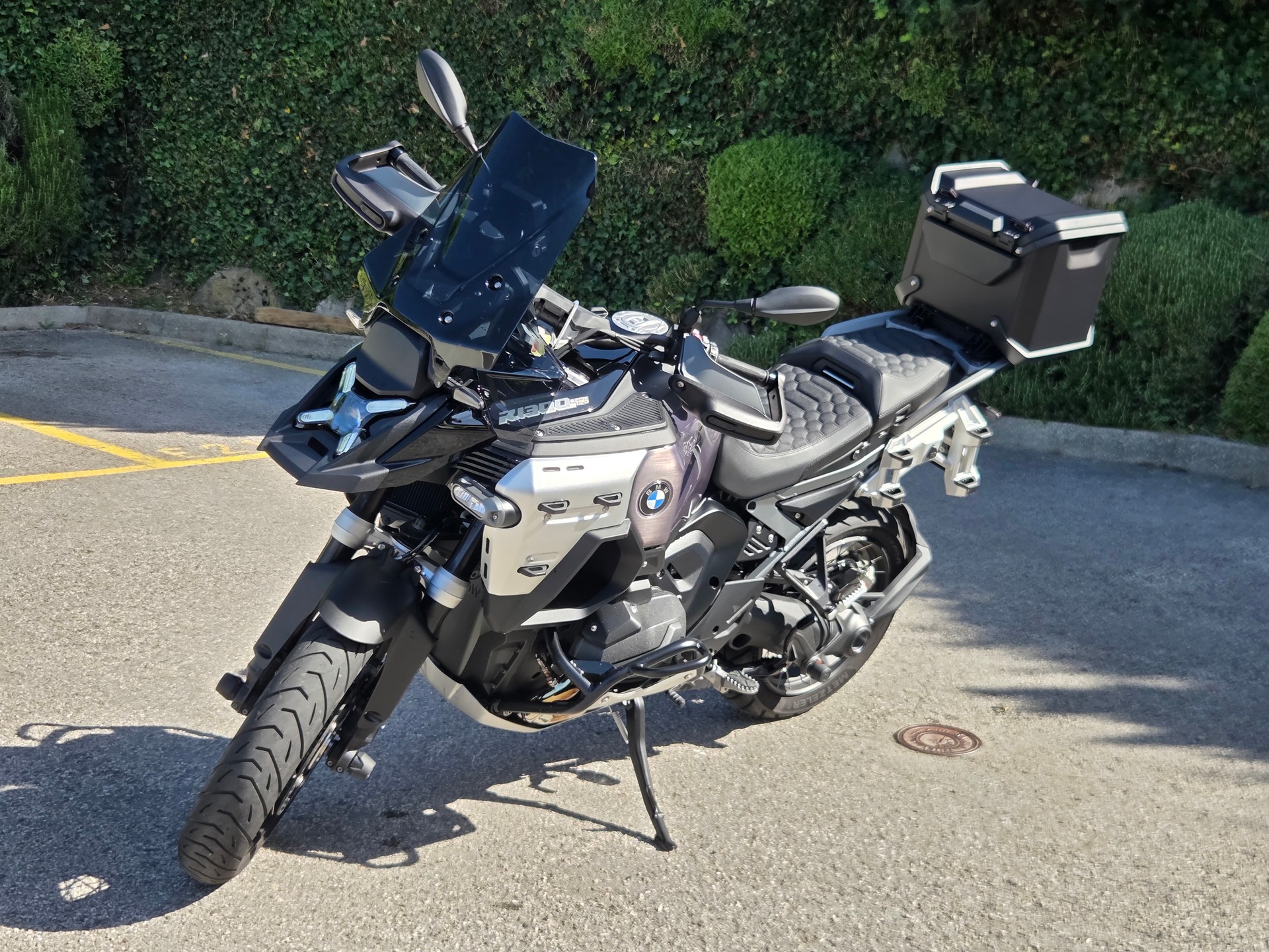 BMW R 1300 GS Adventure-image-1