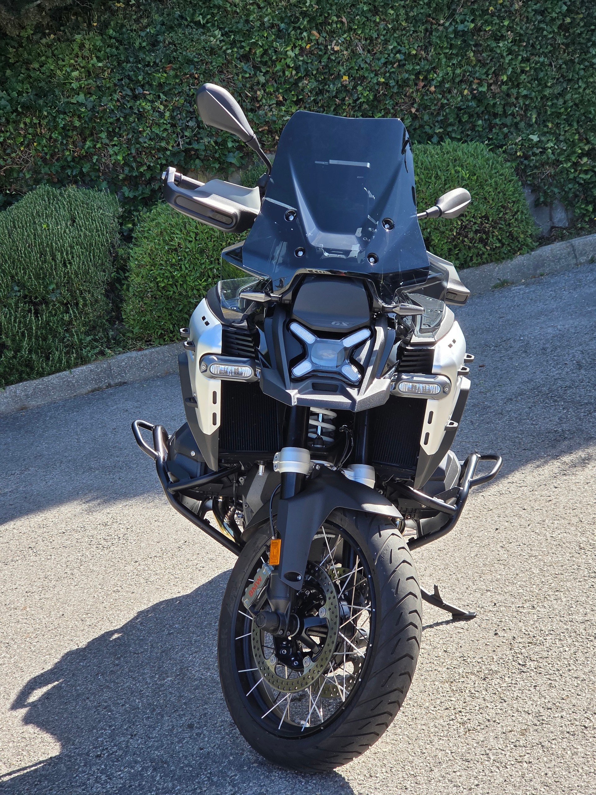 BMW R 1300 GS Adventure-image-2