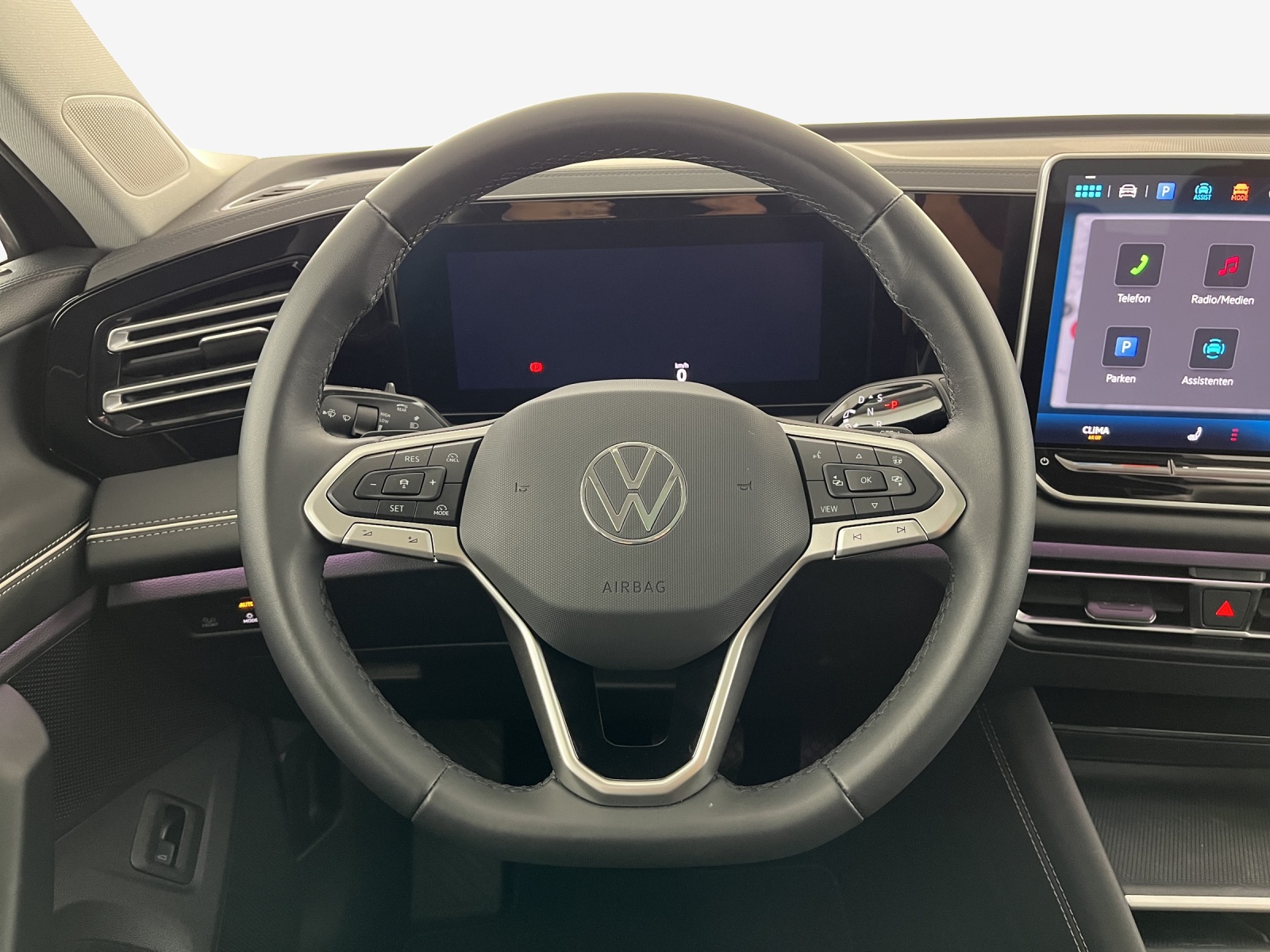 VW Tiguan 2.0 TSI DSG Elegance 4Motion-image-9