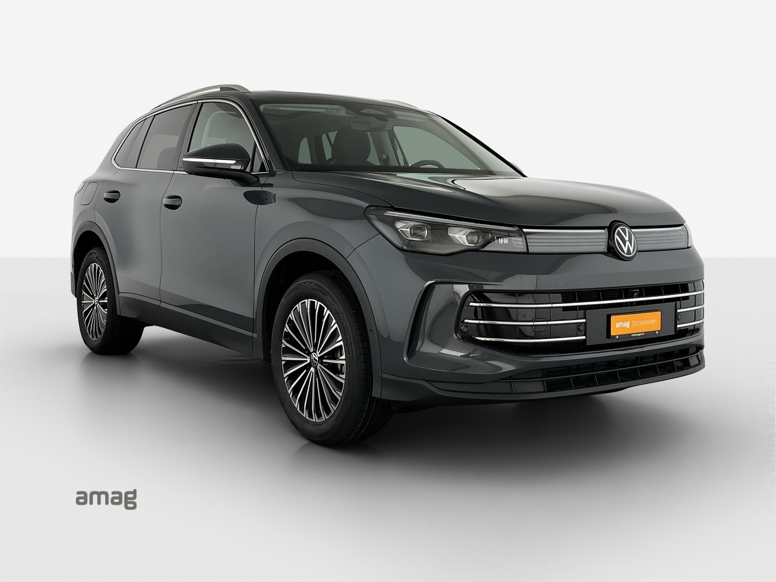 VW Tiguan 2.0 TSI DSG Elegance 4Motion-image-5