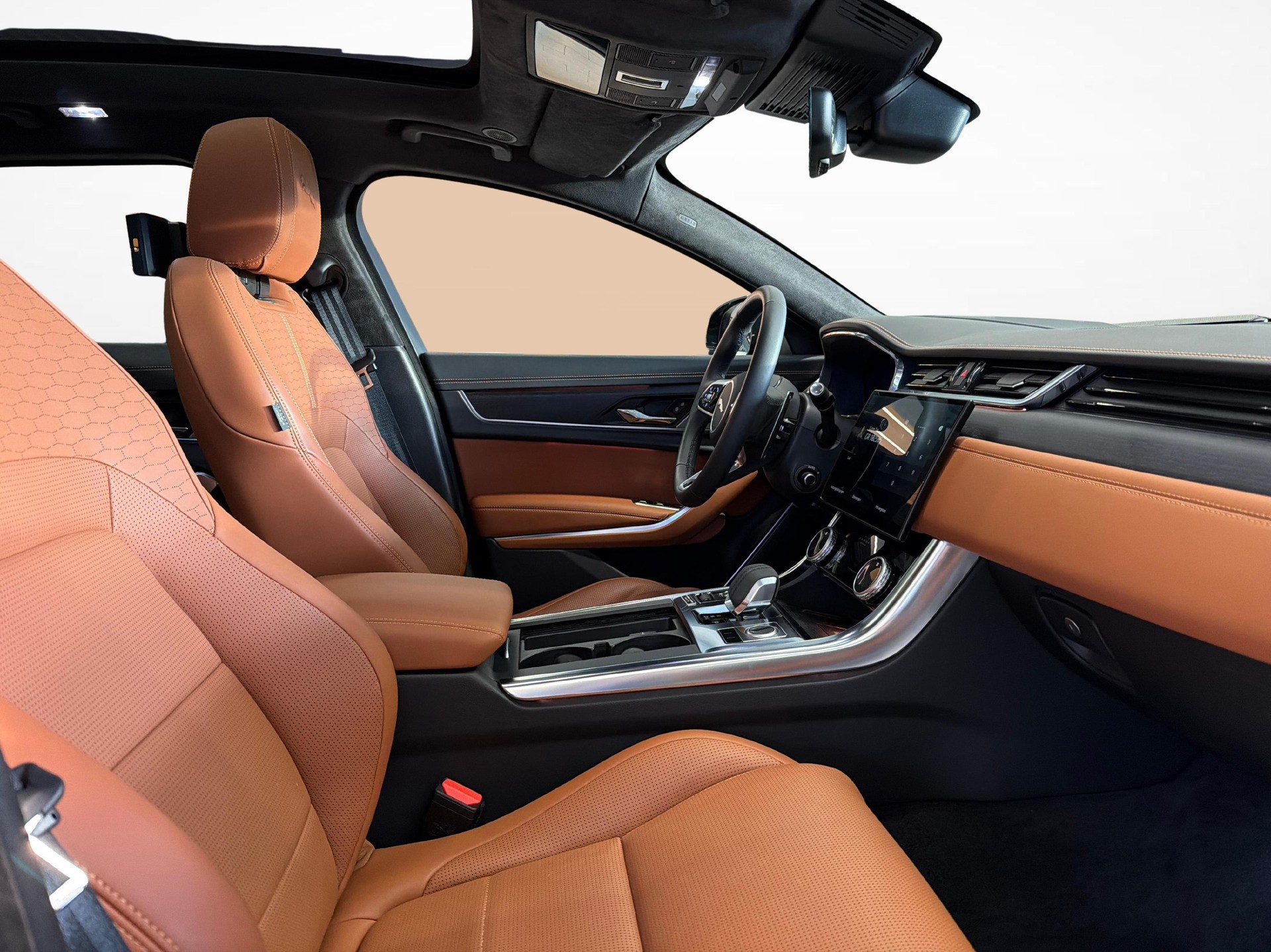 JAGUAR XF Sportbrake 2.0 I4 300 Sport AWD-showroom-element-2