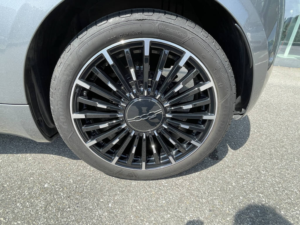 FIAT 500C BEV La Prima-image-20