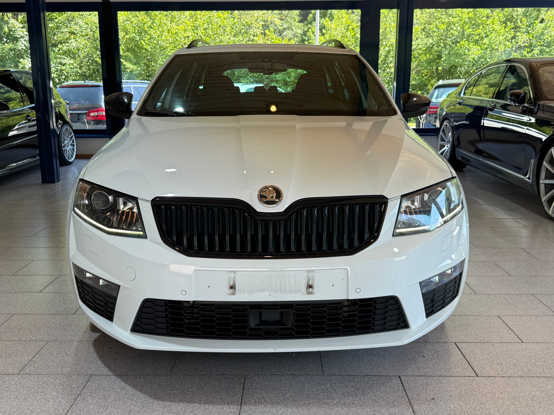 SKODA Octavia Combi 2.0 TDI RS DSG-image-1