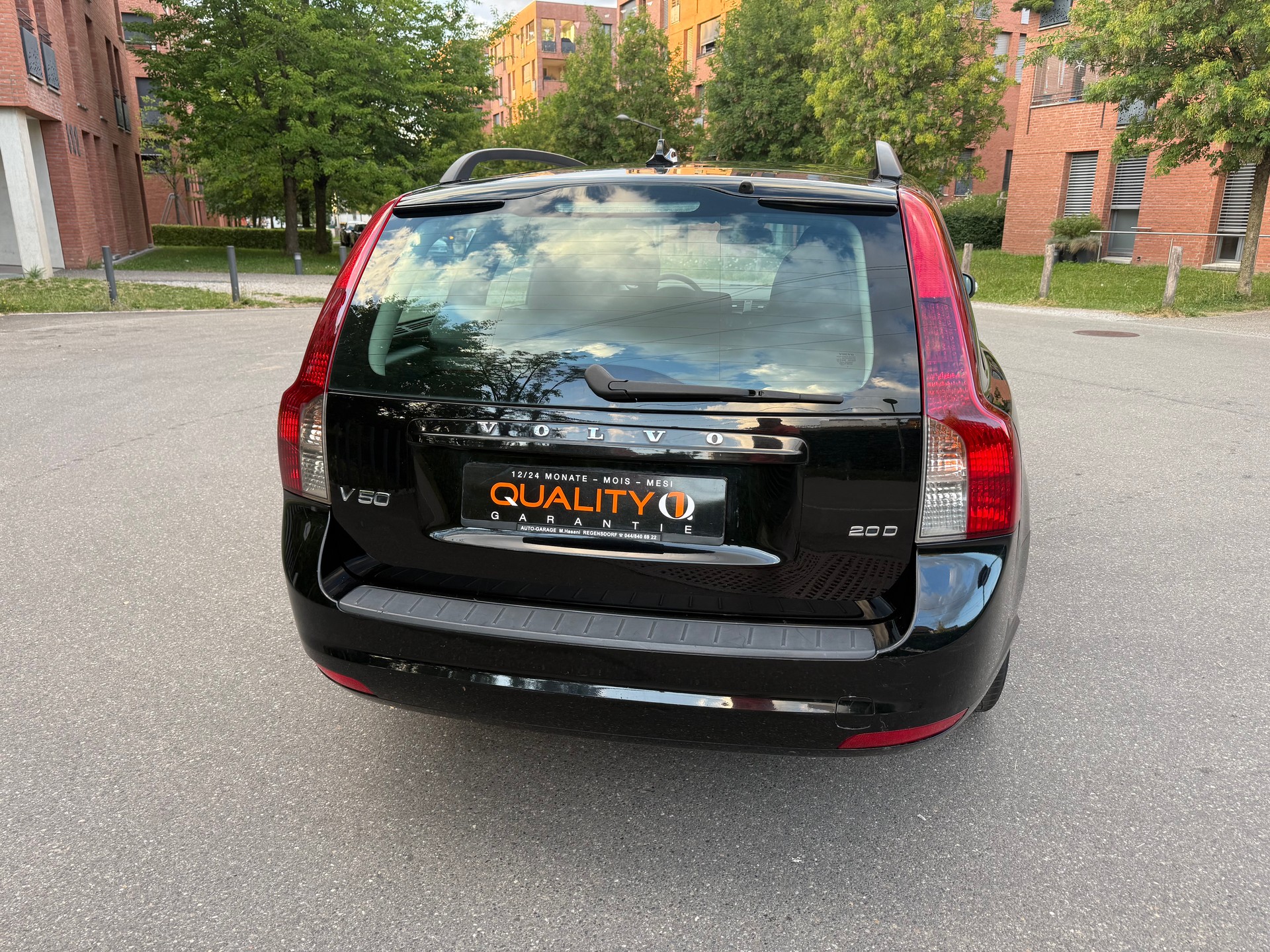 VOLVO V50 2.0D Kinetic-image-9