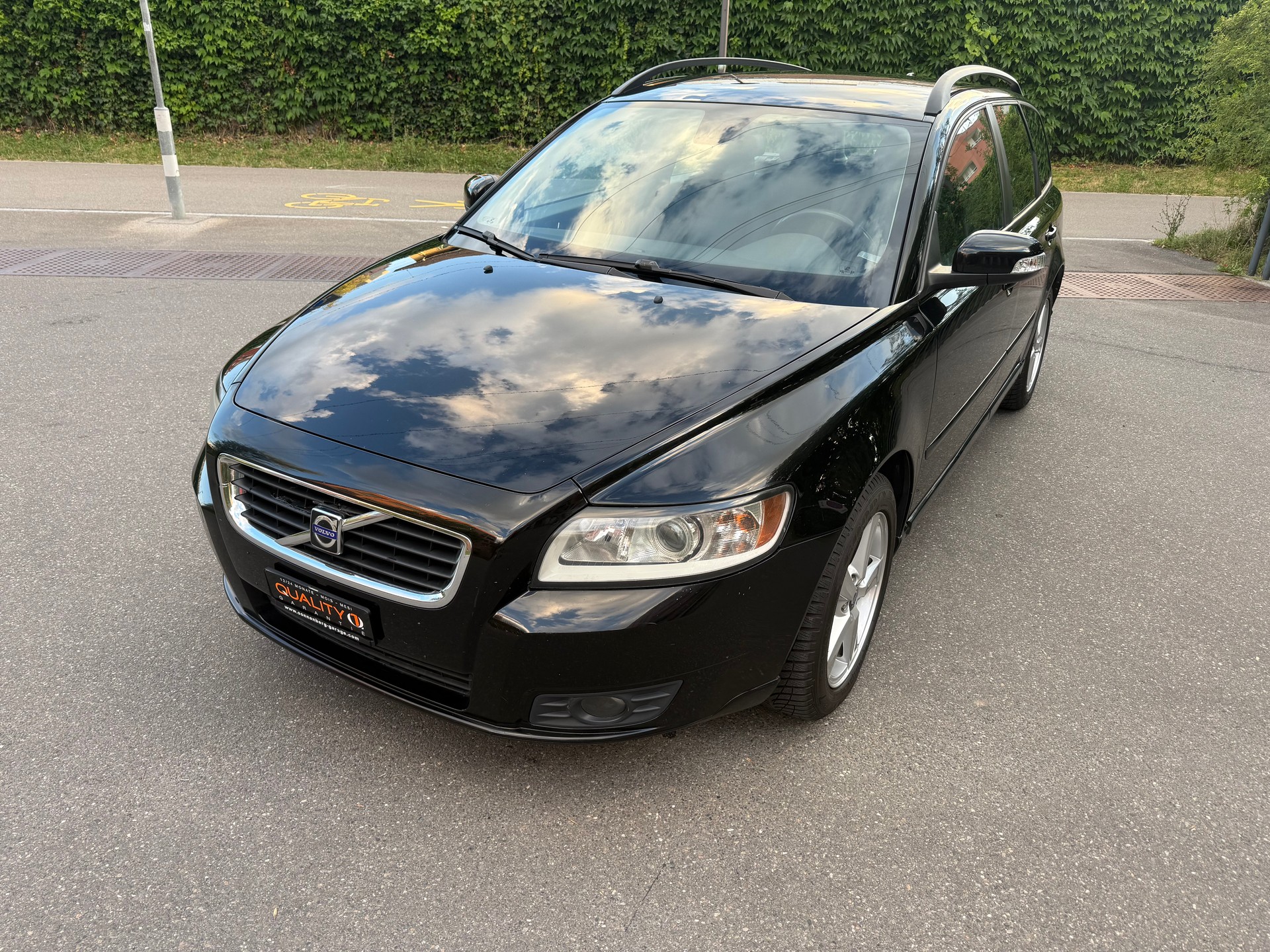 VOLVO V50 2.0D Kinetic-showroom-element-1