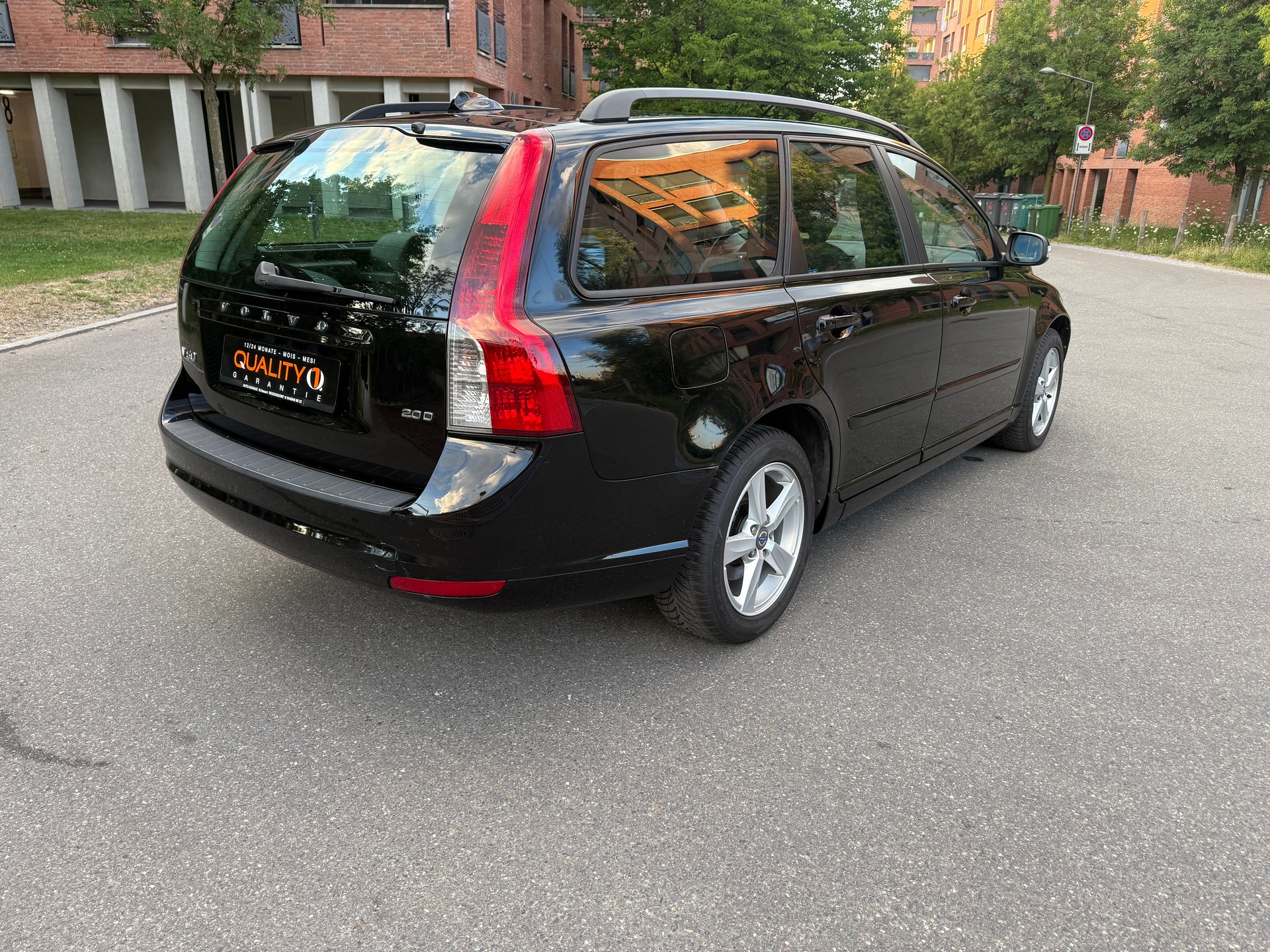 VOLVO V50 2.0D Kinetic-image-7