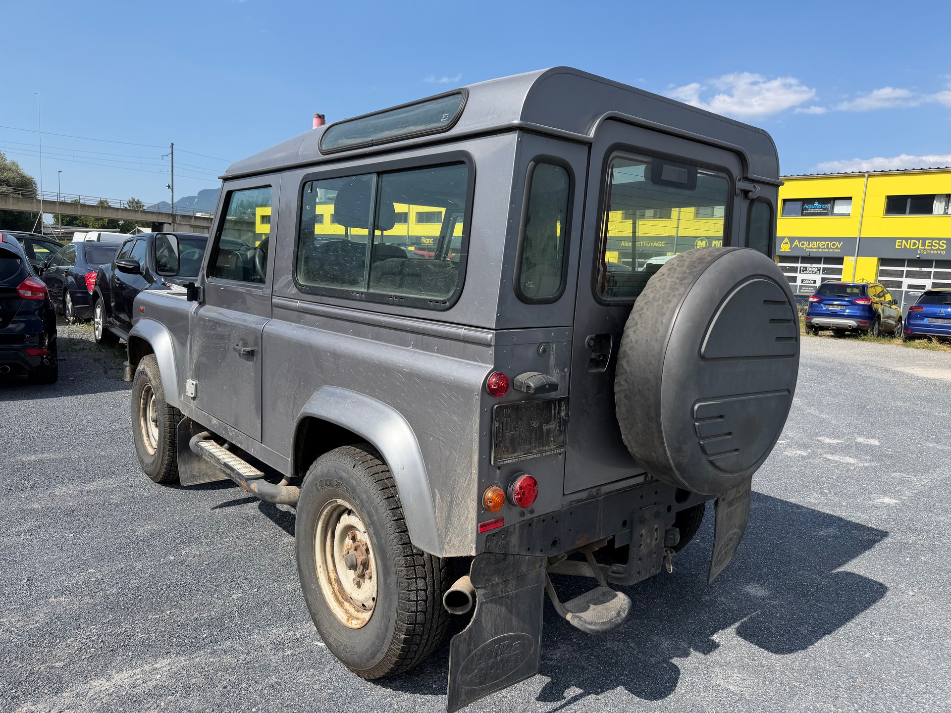 LAND ROVER Defender 130 2.2 TD4 Chassis Cab-image-7