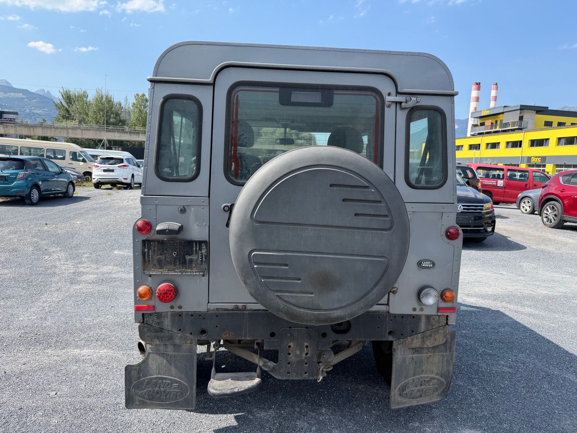 LAND ROVER Defender 130 2.2 TD4 Chassis Cab-image-6